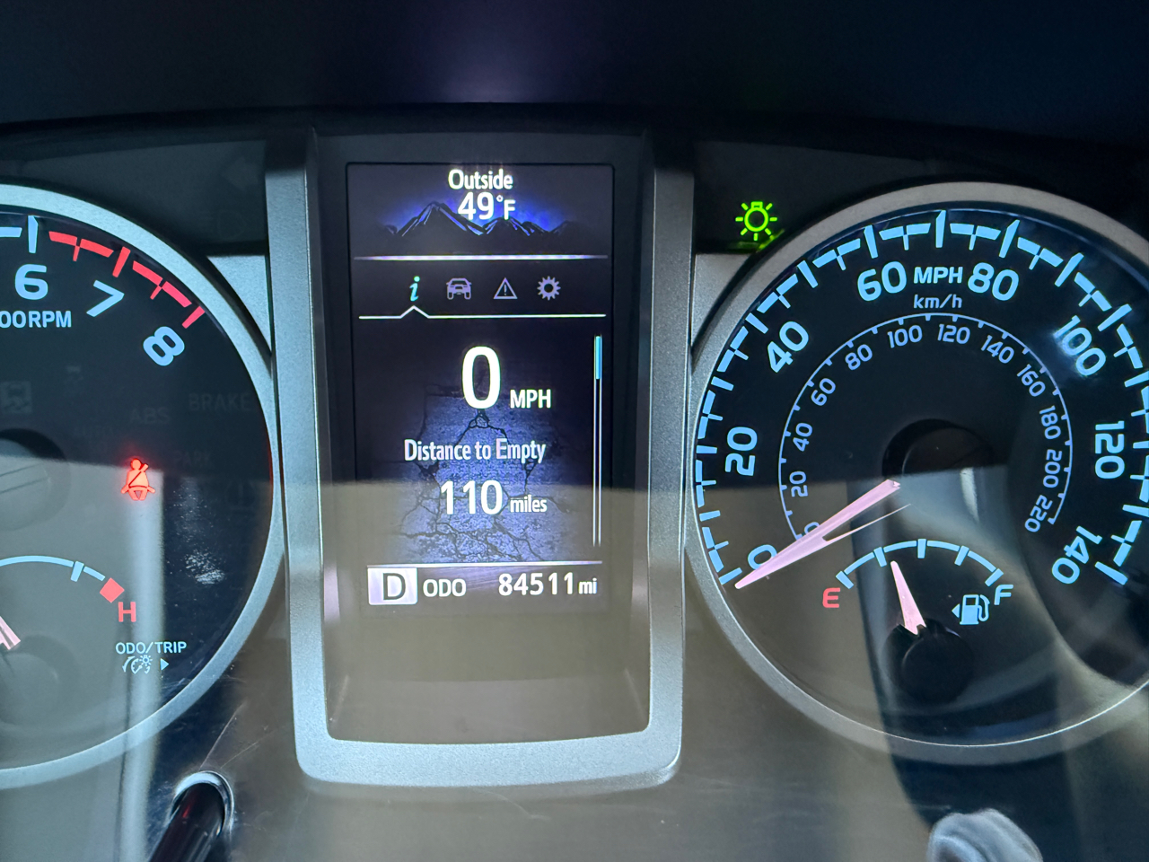 Toyota Tacoma 4WD SR5 Double Cab 5' Bed V6 AT (Natl) 2021