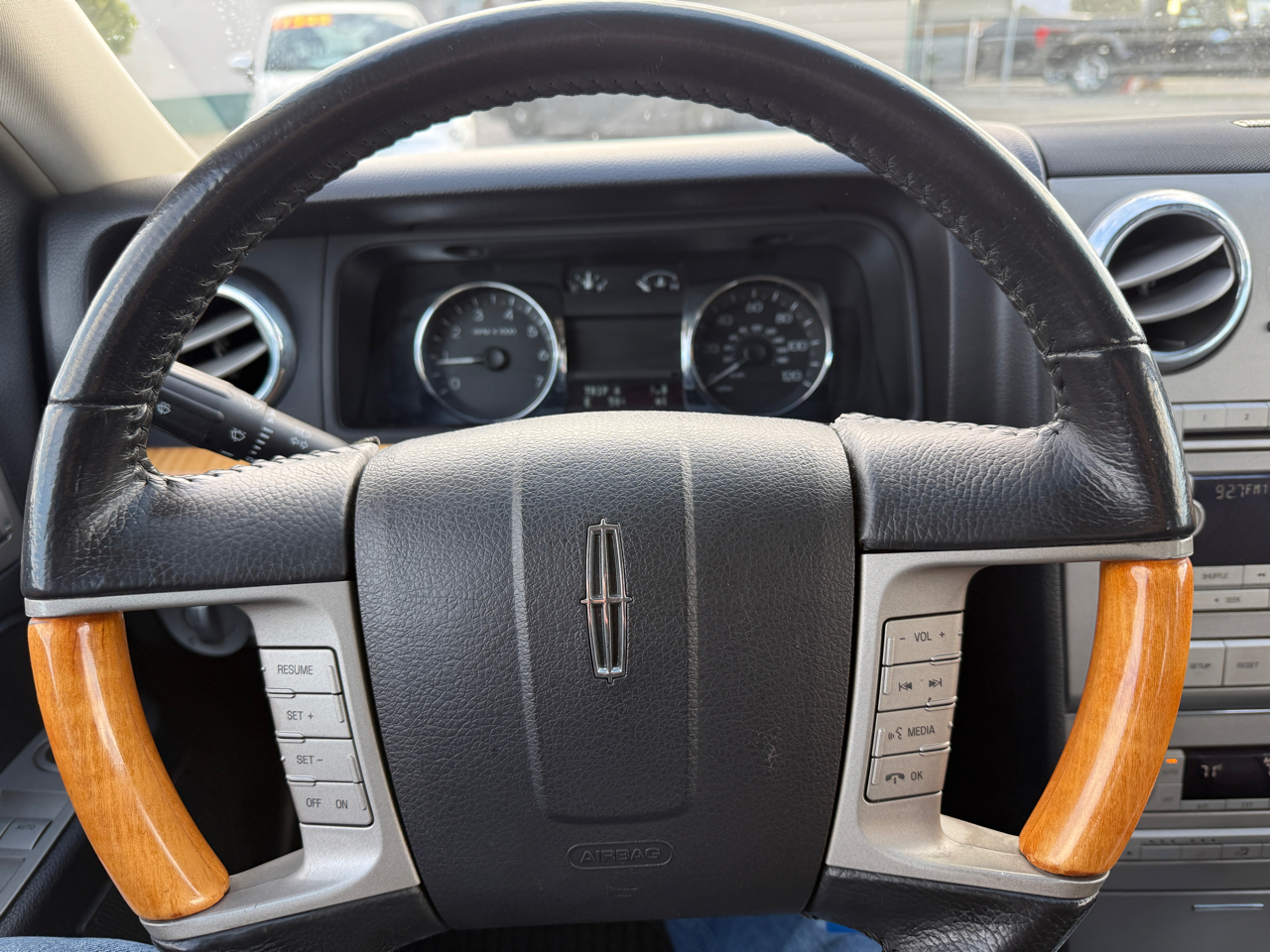 Lincoln MKZ 4dr Sdn FWD 2009