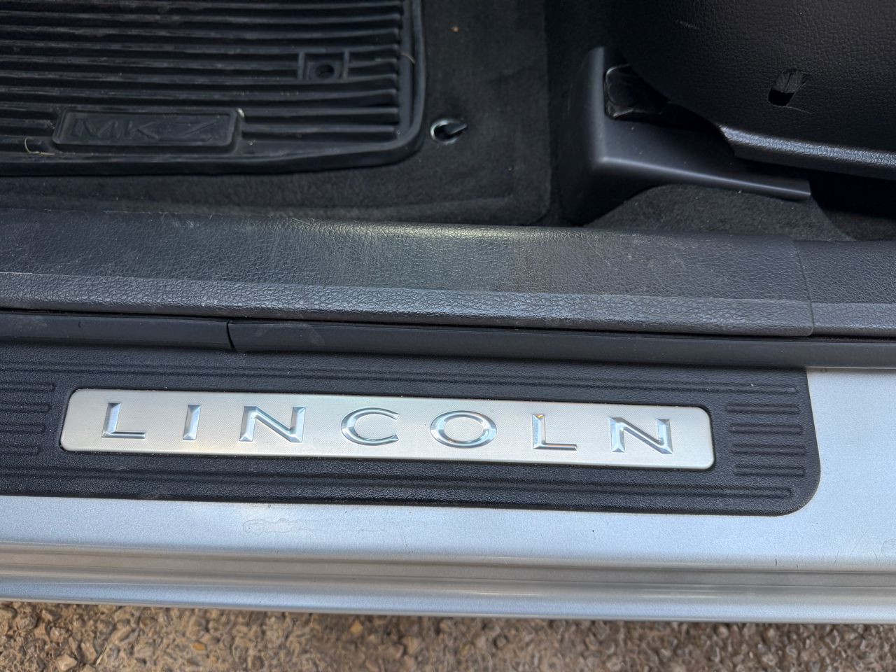 Lincoln MKZ 4dr Sdn FWD 2009