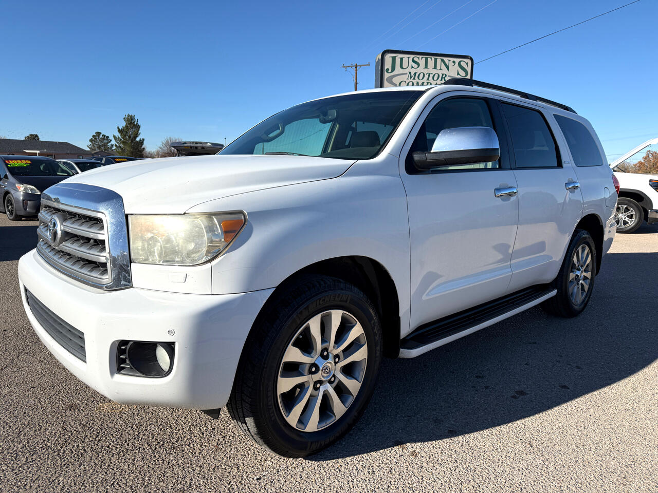 2010 Toyota Sequoia 4WD LV8 6-Spd AT Ltd (Natl)