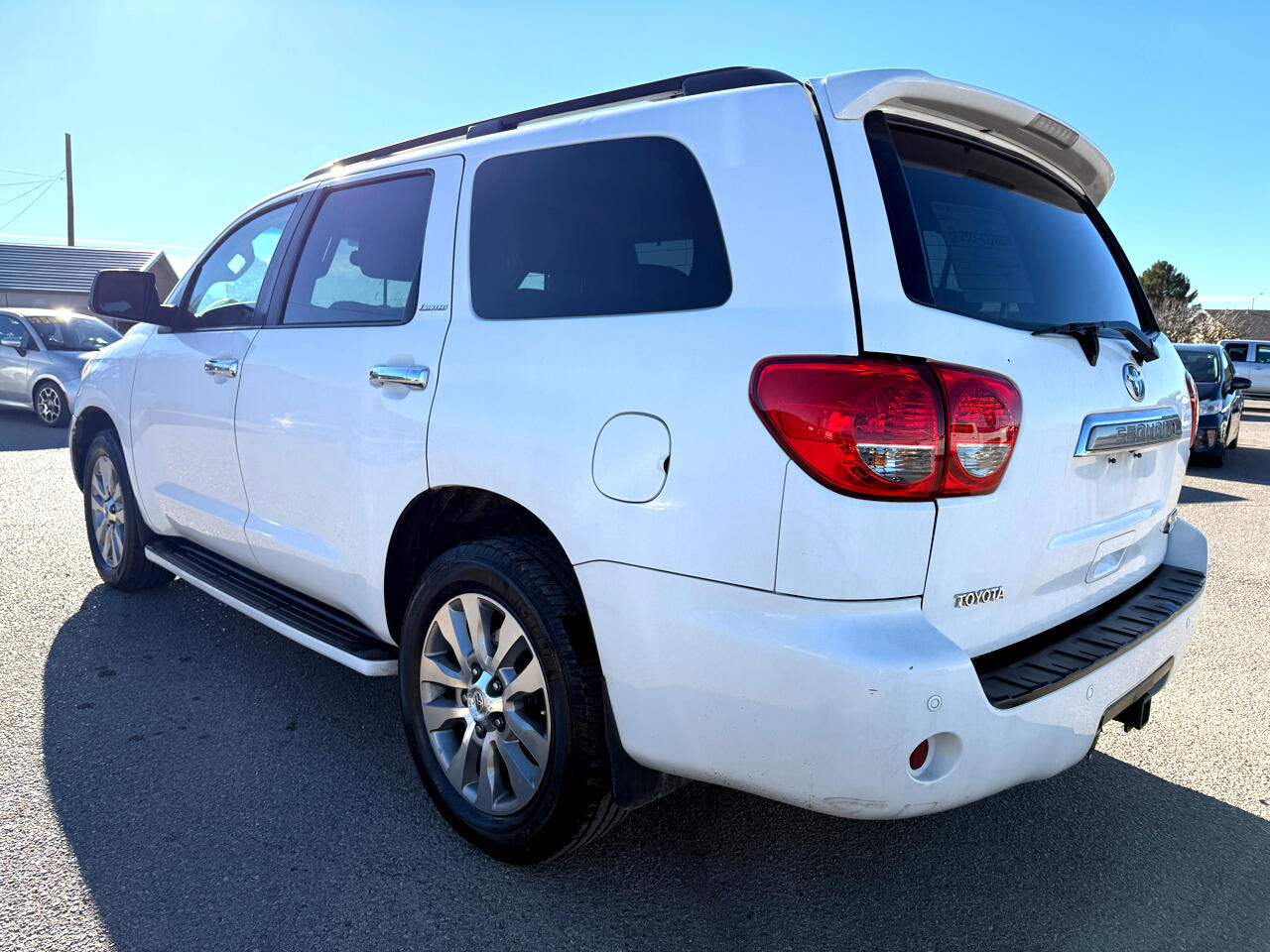 Toyota Sequoia 4WD LV8 6-Spd AT Ltd (Natl) 2010