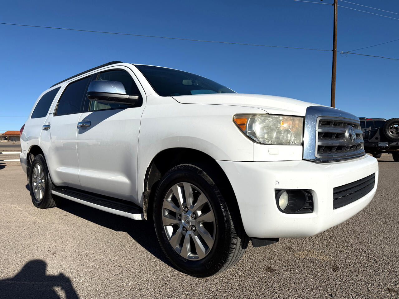 Toyota Sequoia 4WD LV8 6-Spd AT Ltd (Natl) 2010