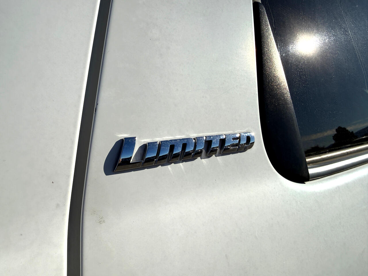 Toyota Sequoia 4WD LV8 6-Spd AT Ltd (Natl) 2010