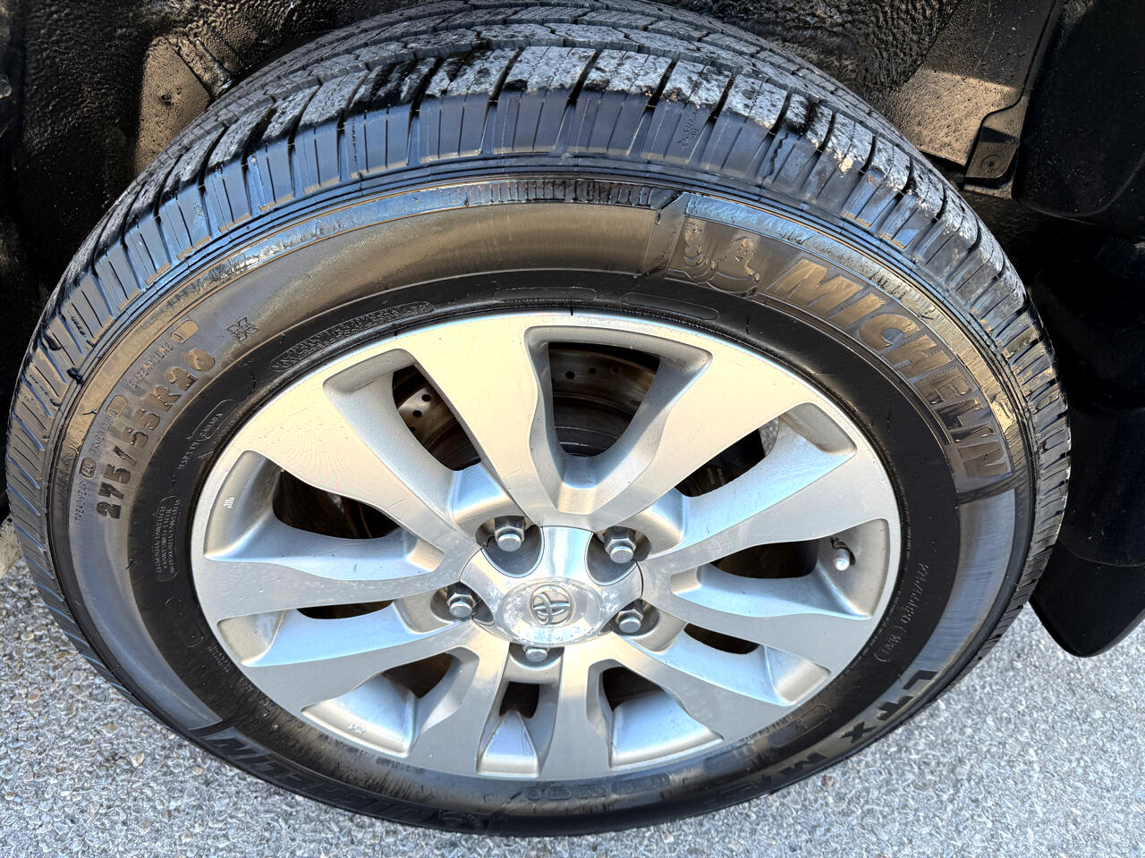 Toyota Sequoia 4WD LV8 6-Spd AT Ltd (Natl) 2010