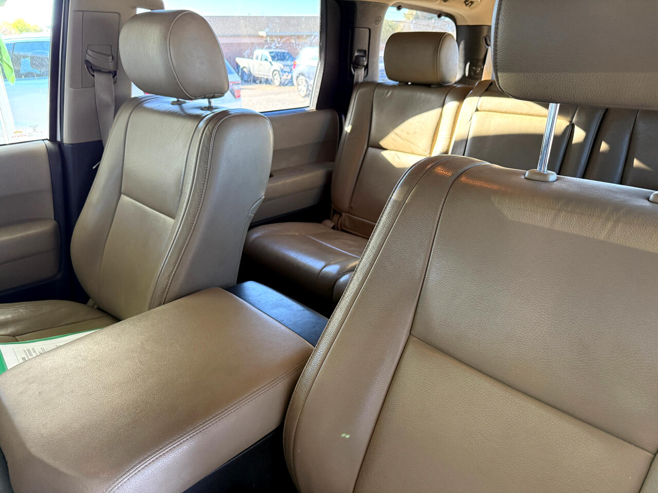 Toyota Sequoia 4WD LV8 6-Spd AT Ltd (Natl) 2010