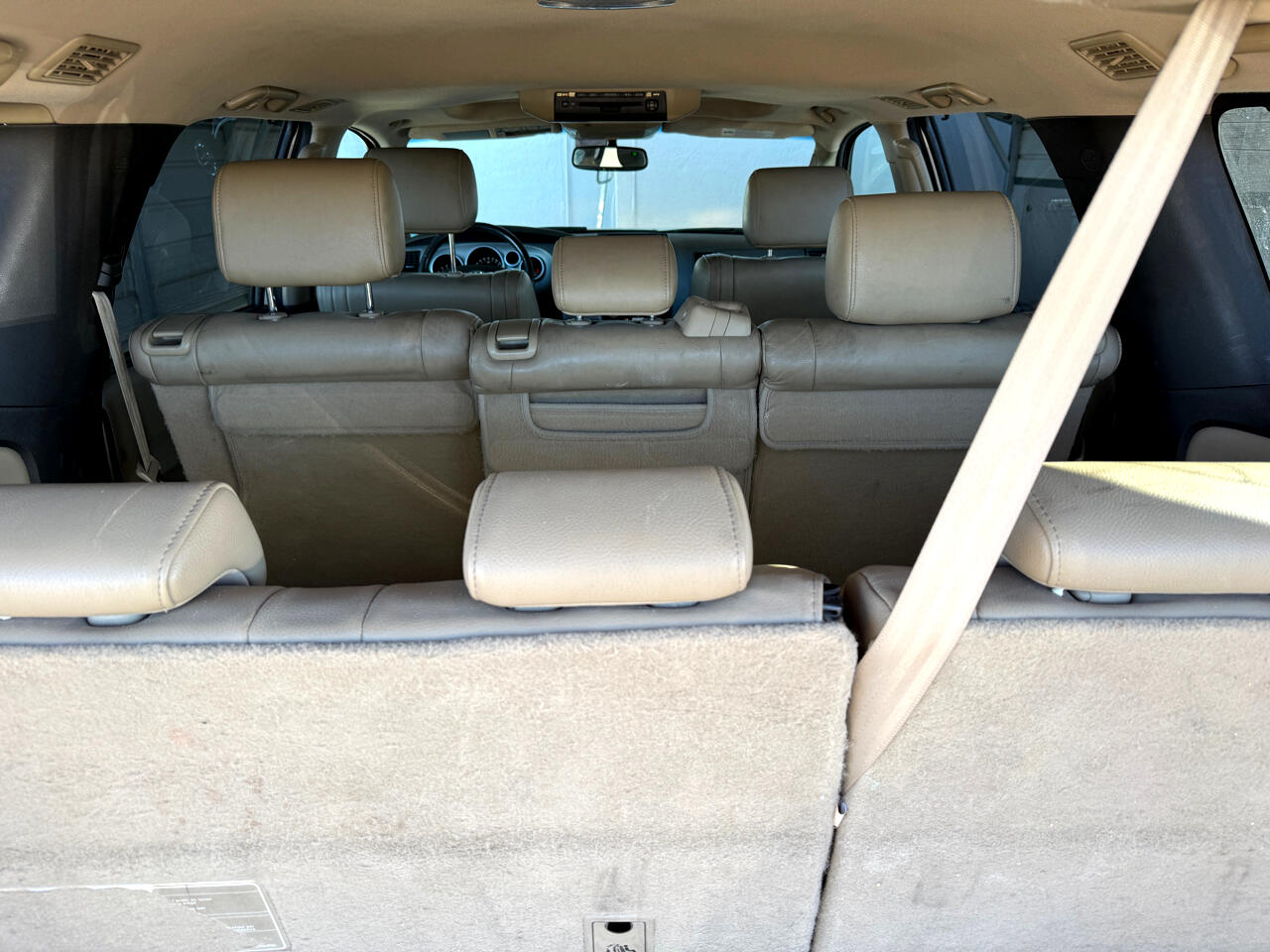 Toyota Sequoia 4WD LV8 6-Spd AT Ltd (Natl) 2010