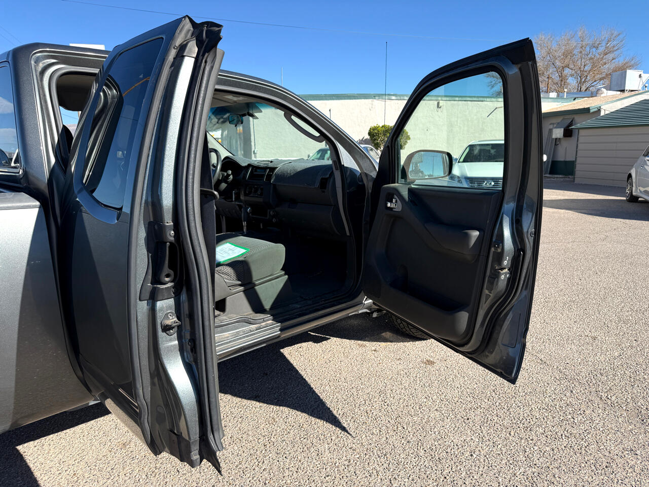 Nissan Frontier 2WD King Cab Auto SE 2007