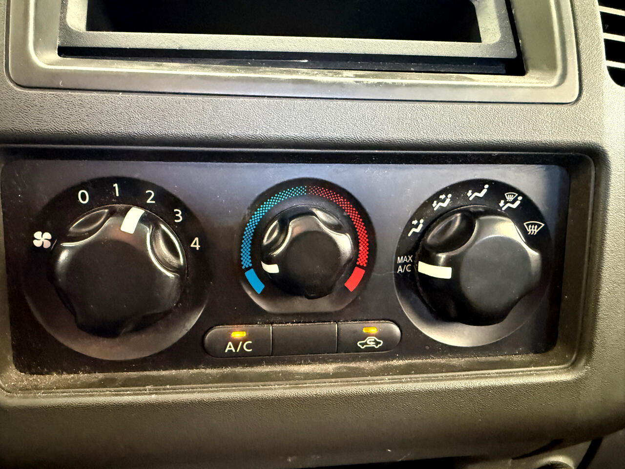 Nissan Frontier 2WD King Cab Auto SE 2007