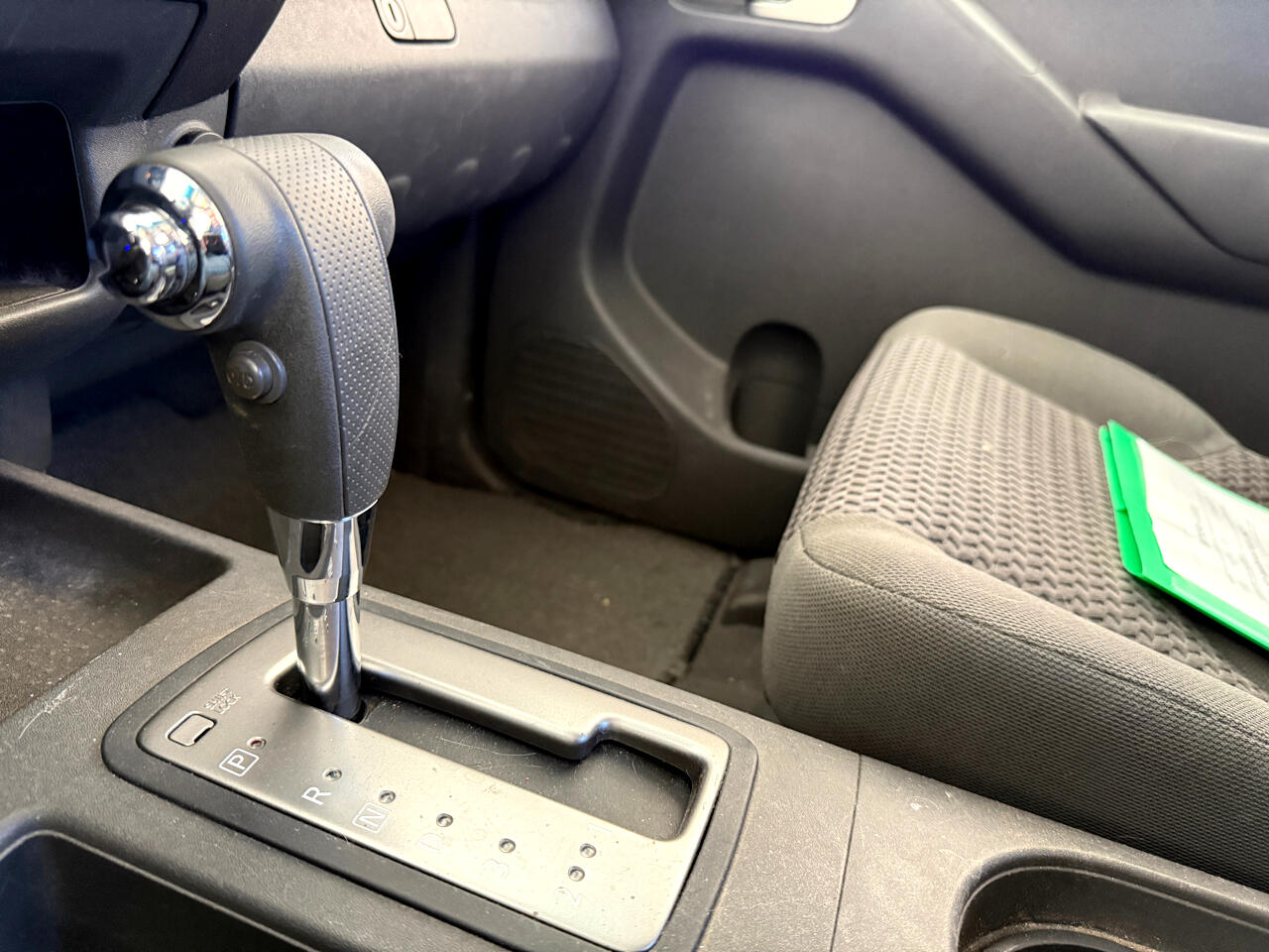 Nissan Frontier 2WD King Cab Auto SE 2007