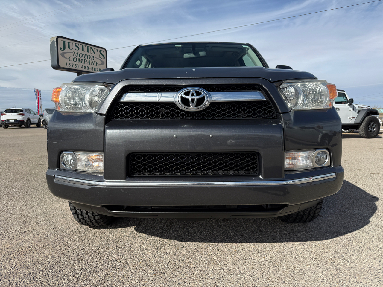 Toyota 4Runner 4WD 4dr V6 SR5 (Natl) 2013