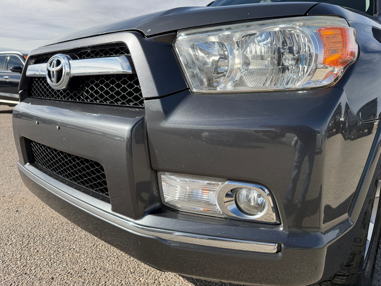 Toyota 4Runner 4WD 4dr V6 SR5 (Natl) 2013