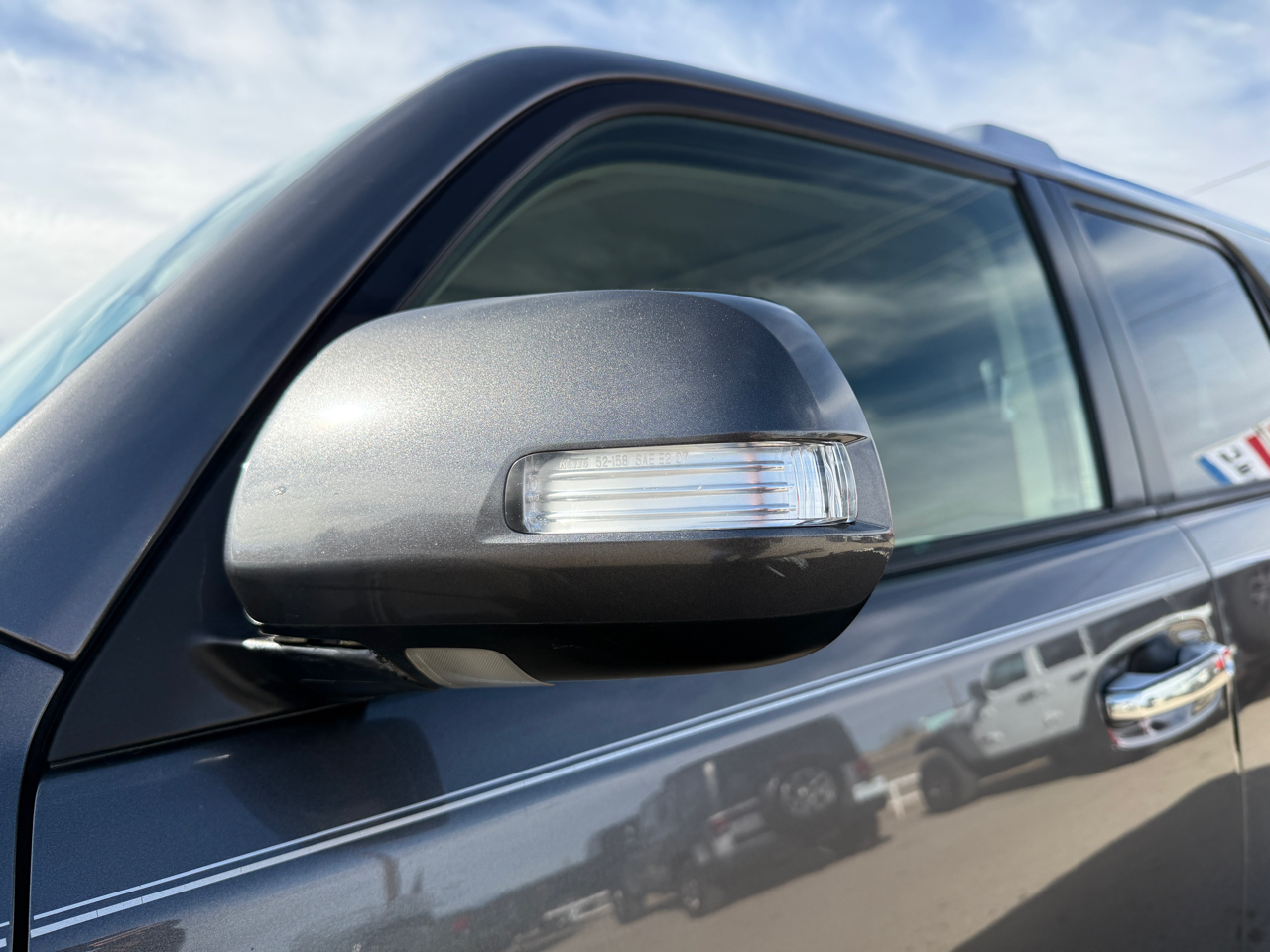 Toyota 4Runner 4WD 4dr V6 SR5 (Natl) 2013