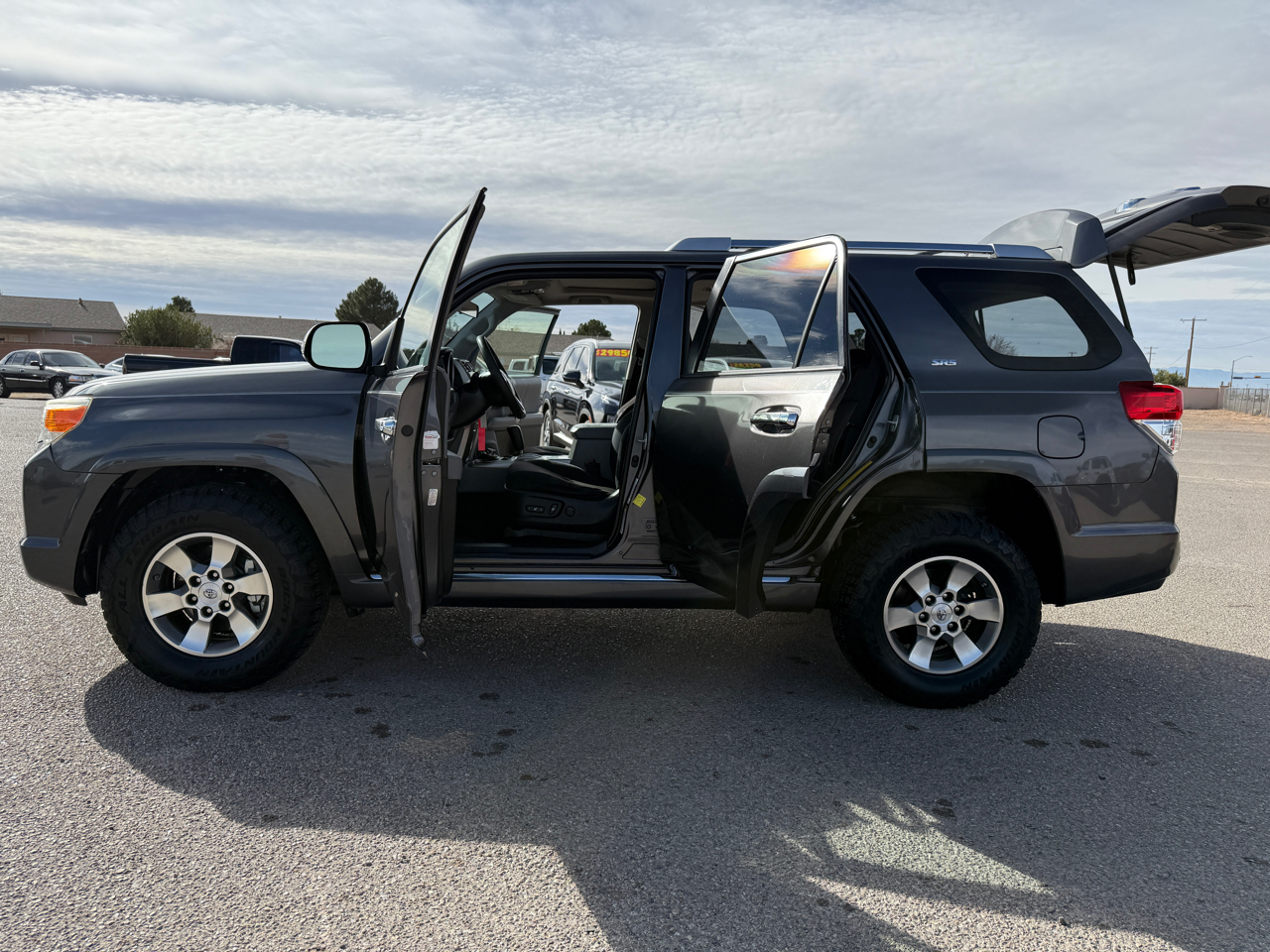 Toyota 4Runner 4WD 4dr V6 SR5 (Natl) 2013