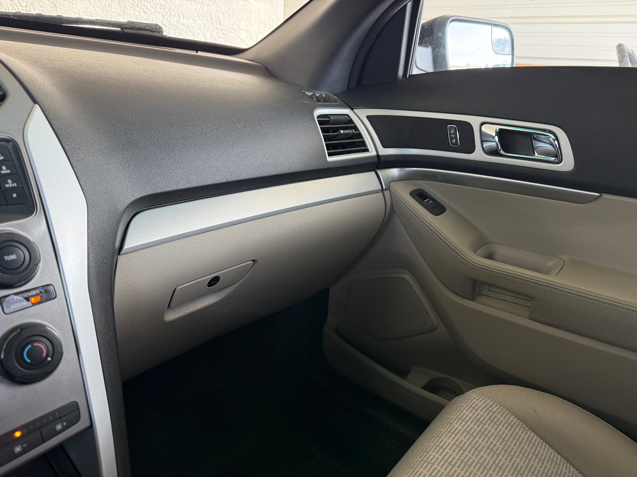 Ford Explorer 4WD 4dr XLT 2014