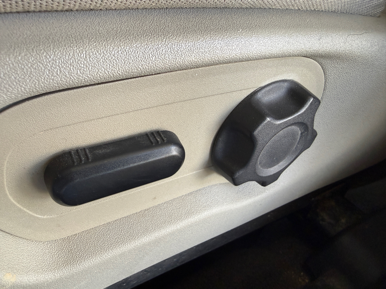 Ford Explorer 4WD 4dr XLT 2014