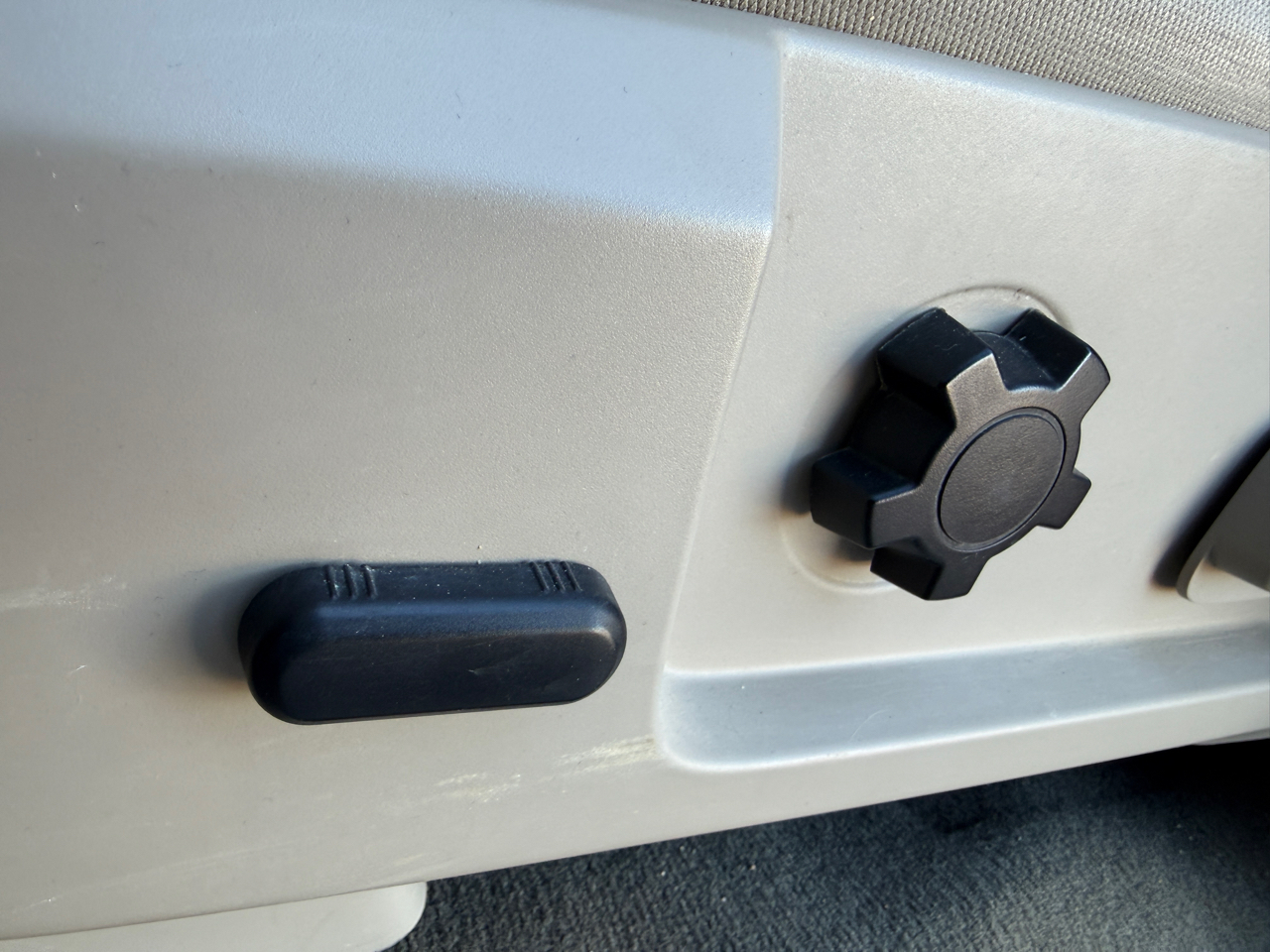 Ford Expedition 4WD 4dr XLT 2013