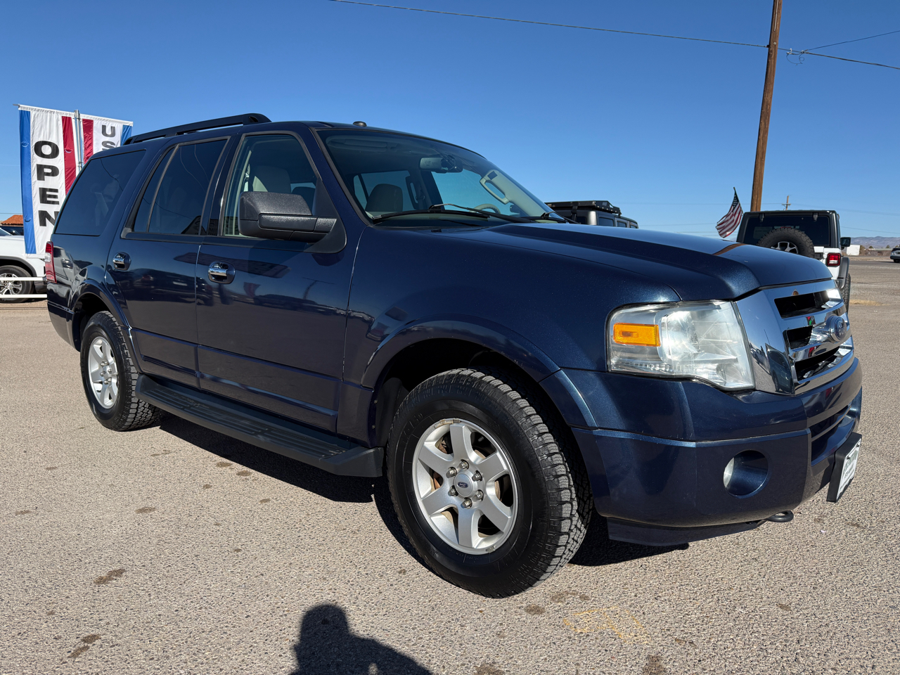 Ford Expedition 4WD 4dr XLT 2013