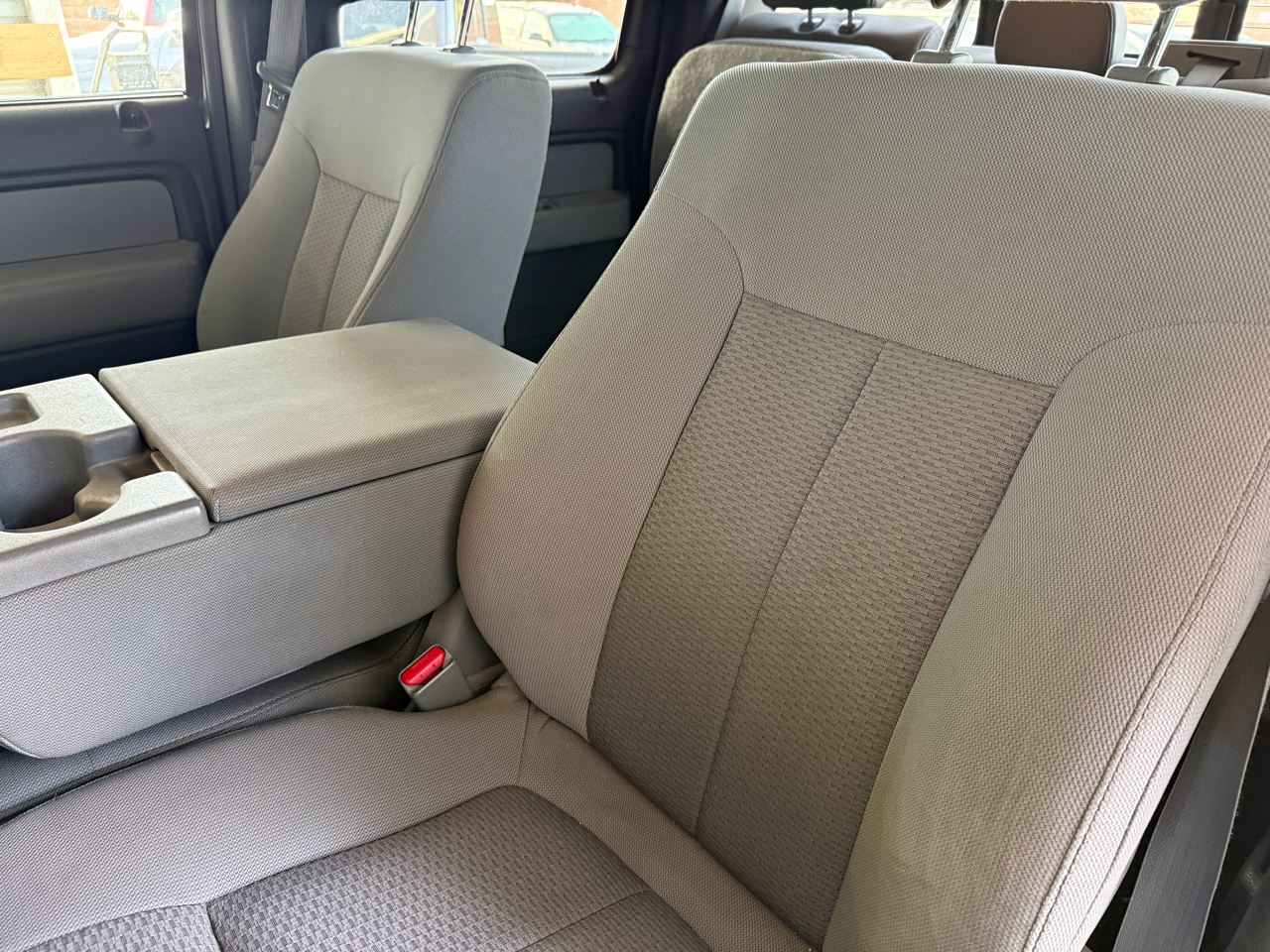 Ford F-150 4WD SuperCrew 145" XL 2013