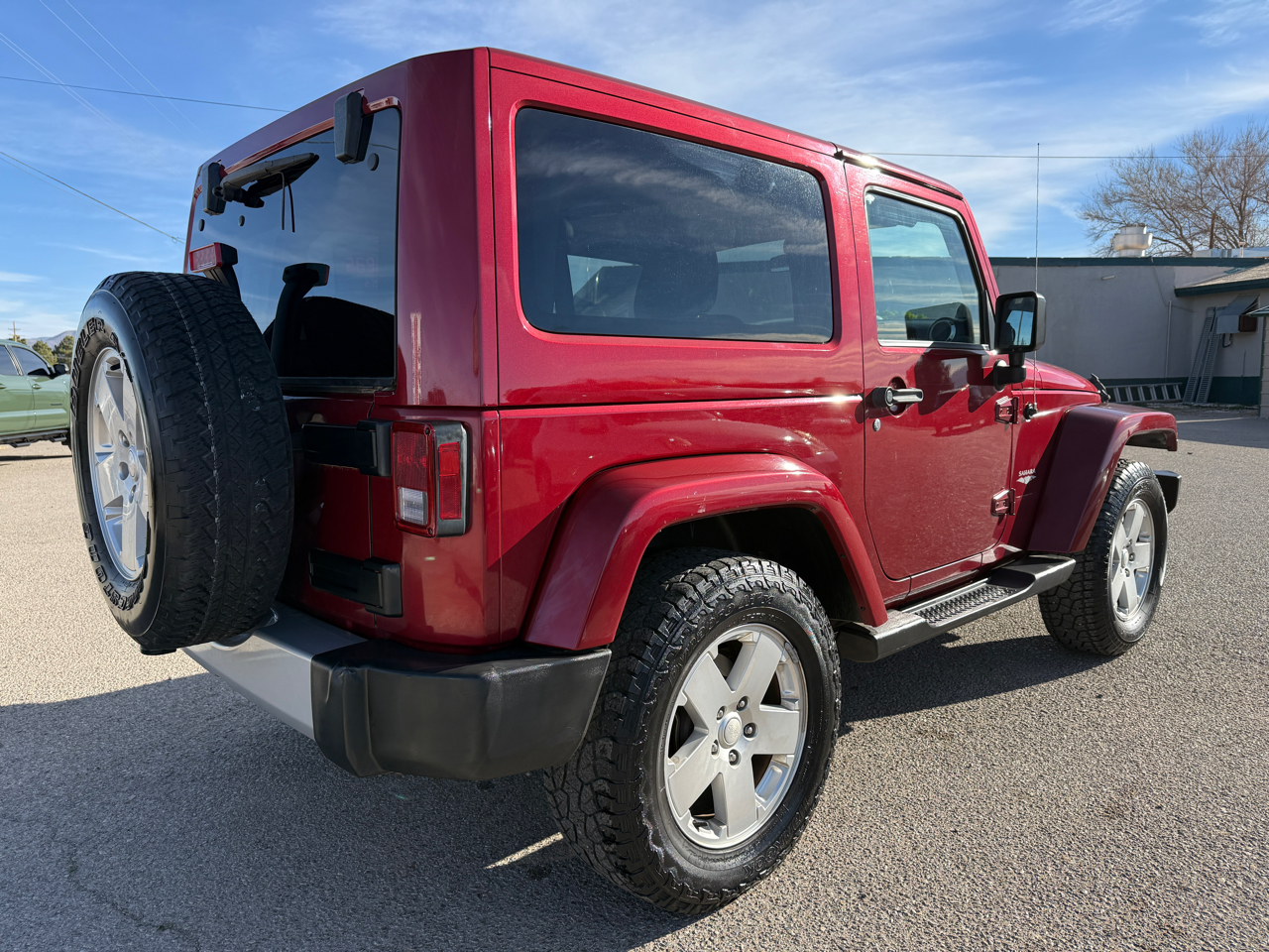 Jeep Wrangler 4WD 2dr Sahara 2011