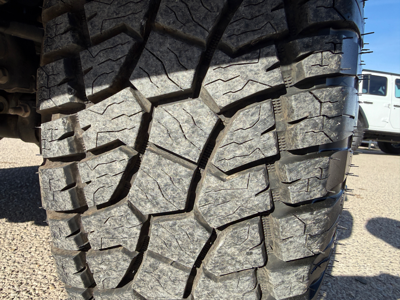 Jeep Wrangler 4WD 2dr Sahara 2011