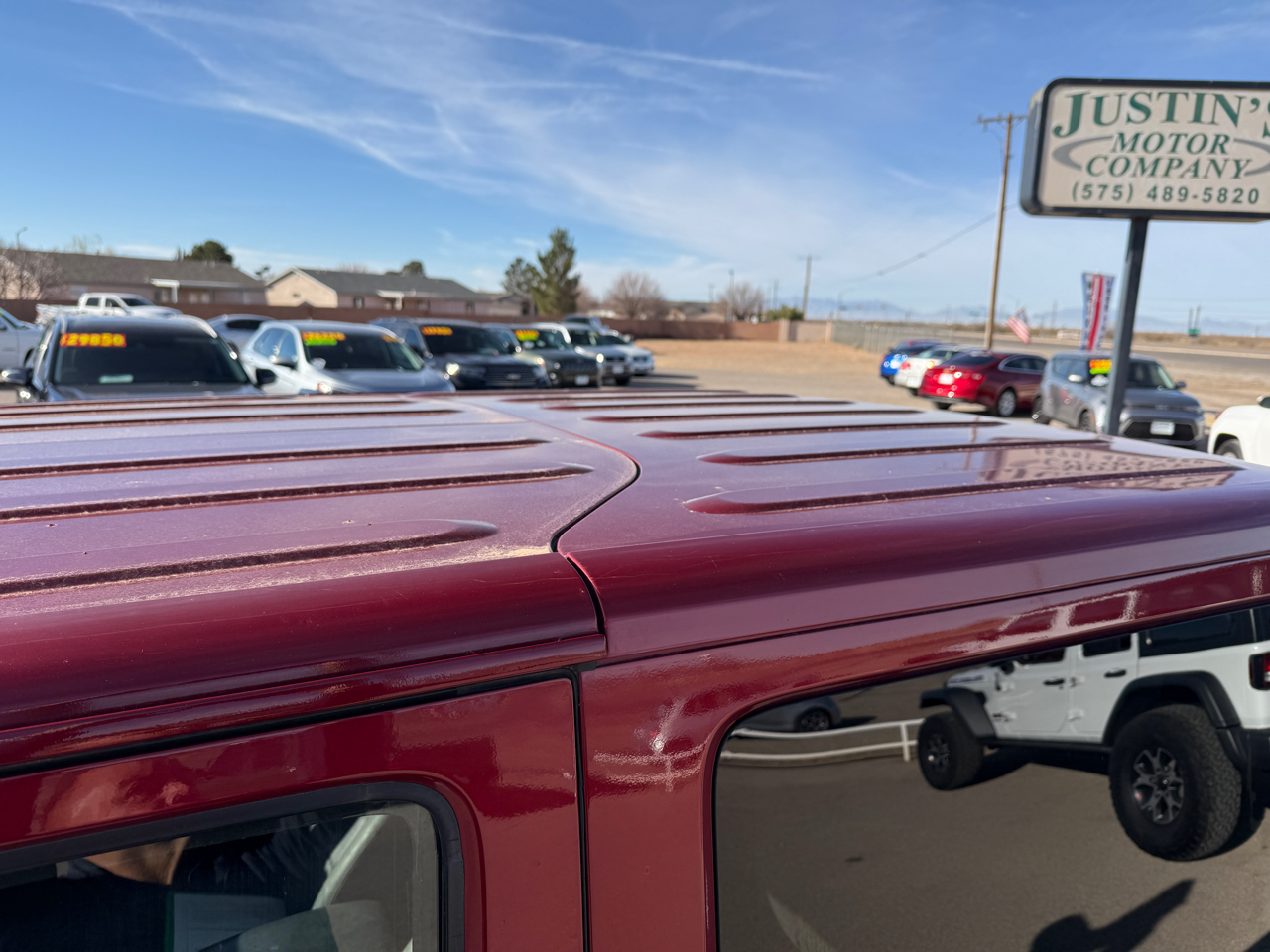 Jeep Wrangler 4WD 2dr Sahara 2011