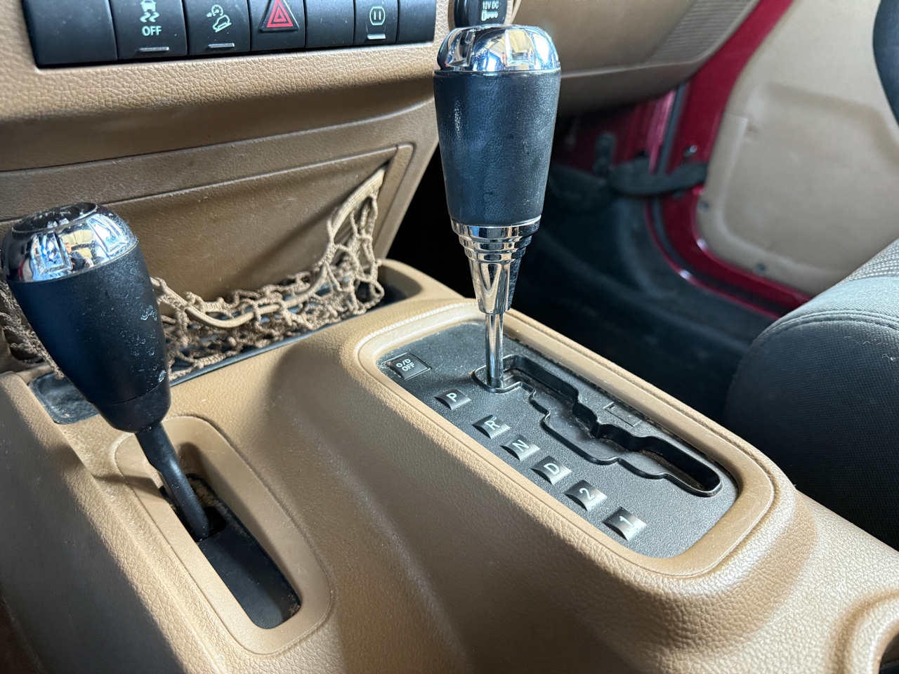 Jeep Wrangler 4WD 2dr Sahara 2011