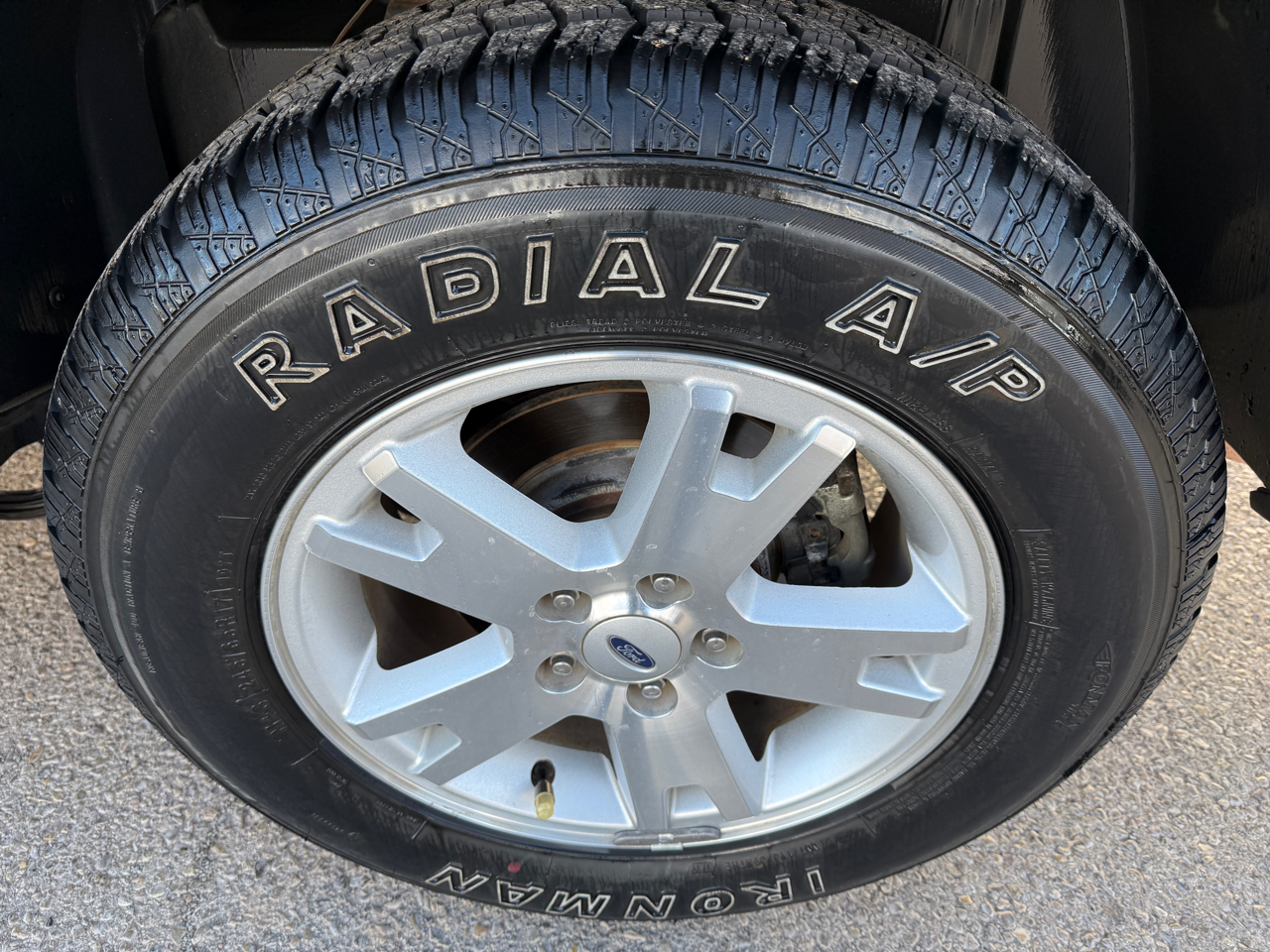 Ford Explorer Sport Trac 2WD 4dr V6 XLT 2007