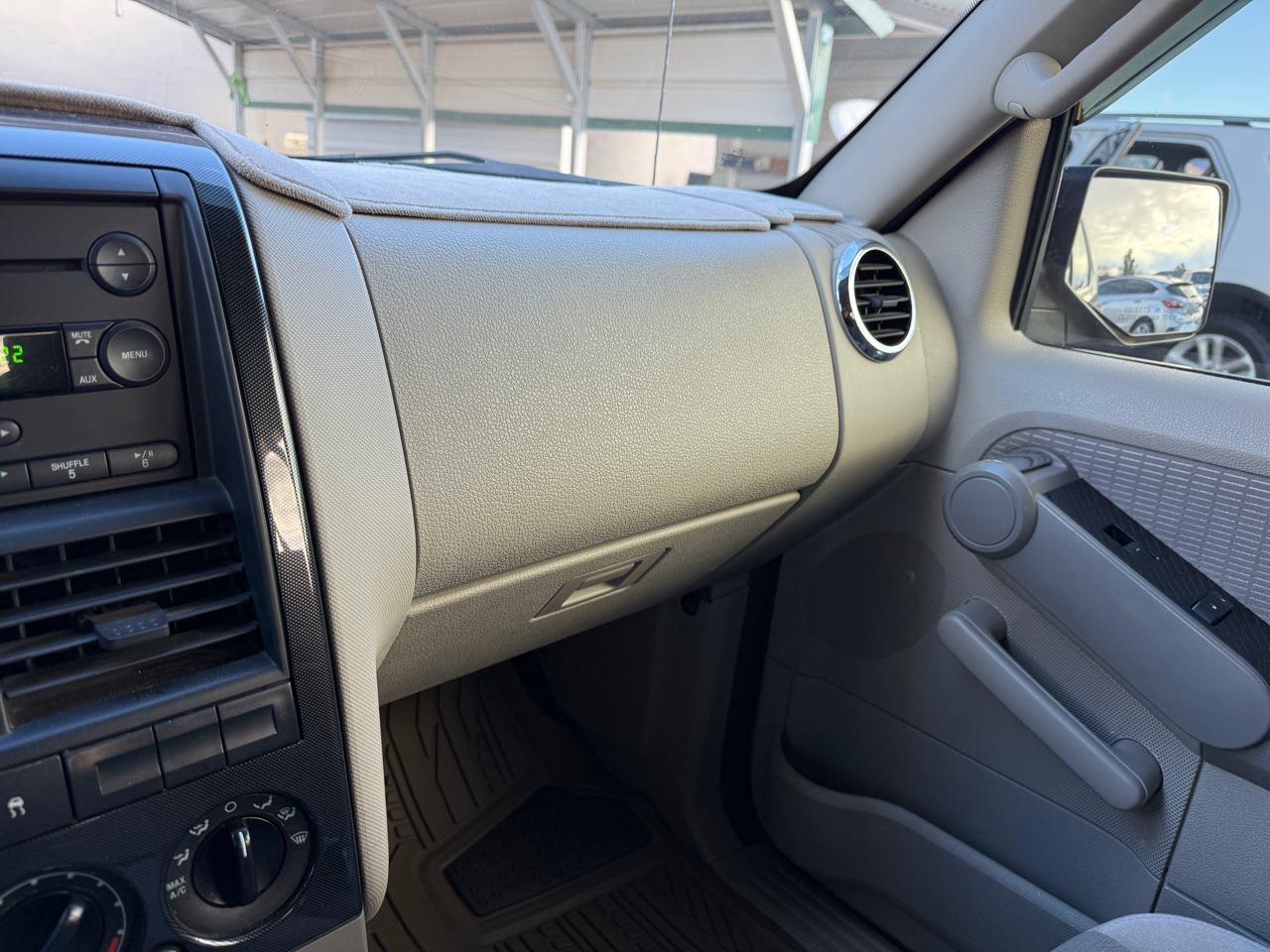 Ford Explorer Sport Trac 2WD 4dr V6 XLT 2007