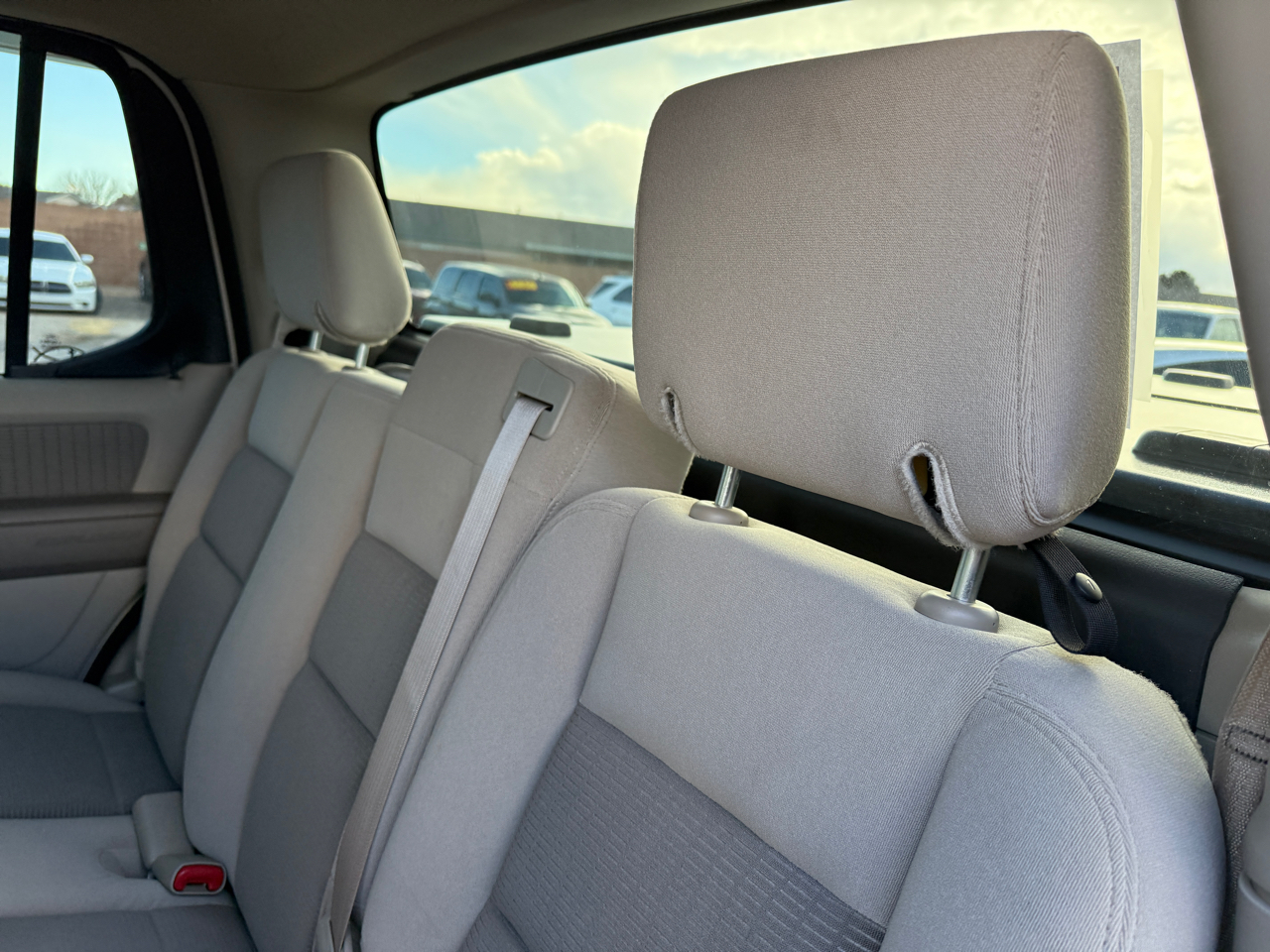 Ford Explorer Sport Trac 2WD 4dr V6 XLT 2007