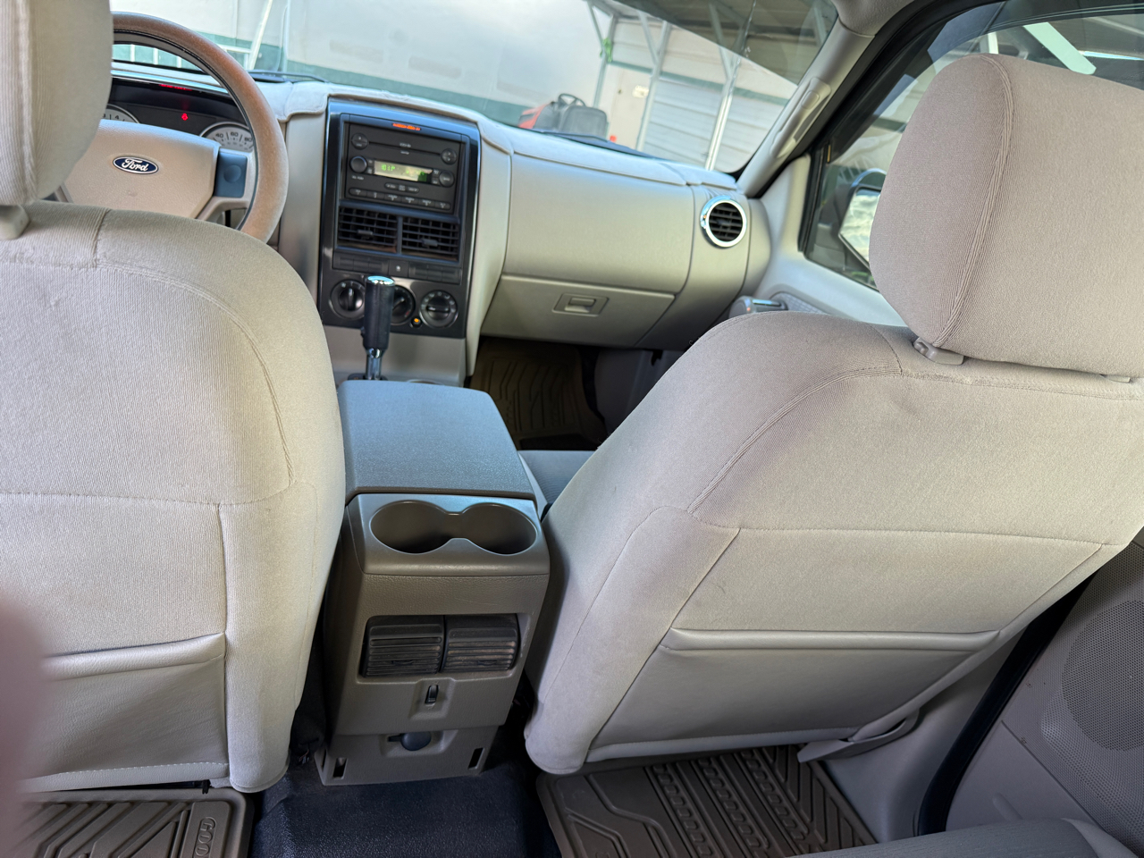 Ford Explorer Sport Trac 2WD 4dr V6 XLT 2007