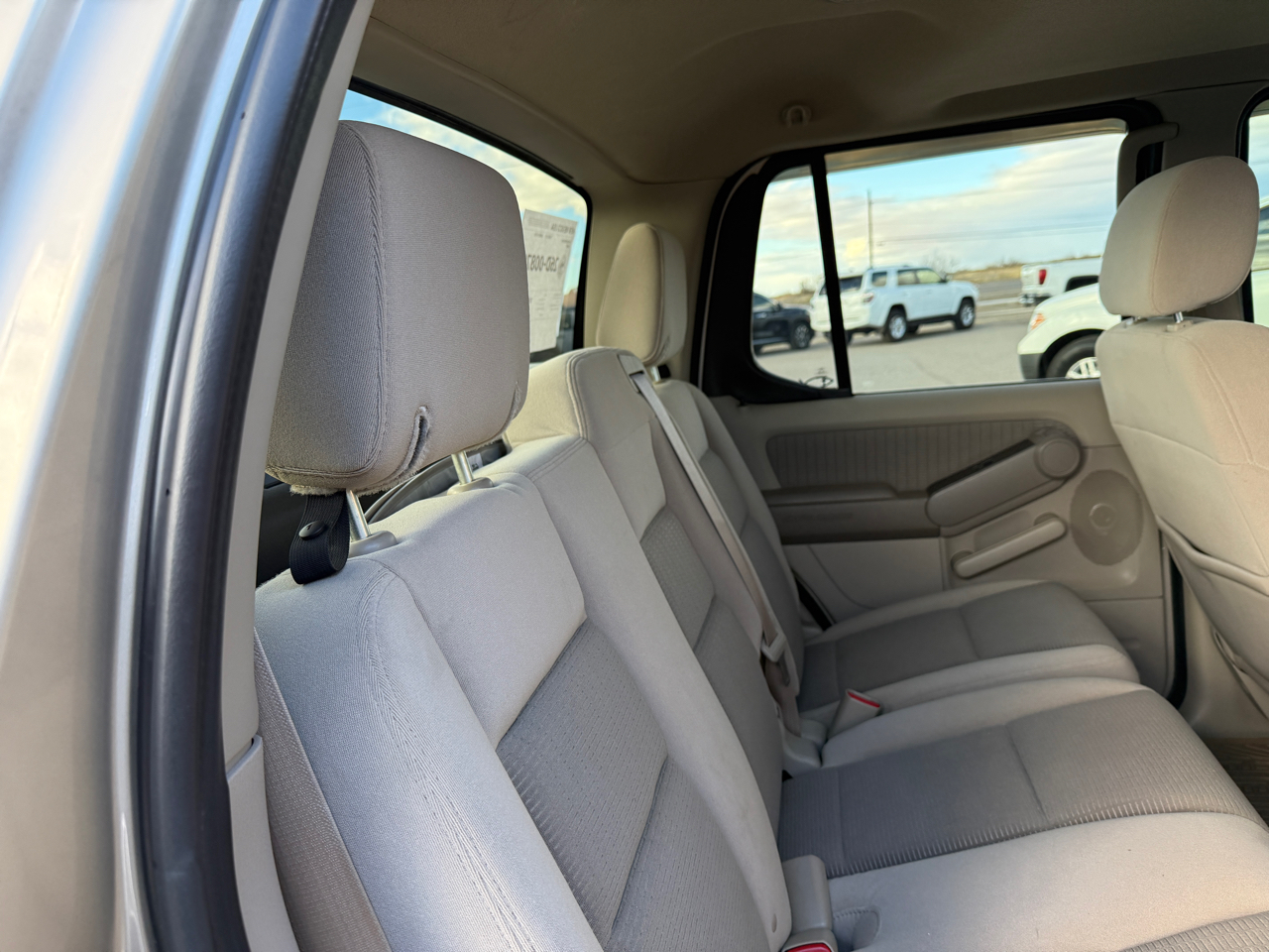 Ford Explorer Sport Trac 2WD 4dr V6 XLT 2007