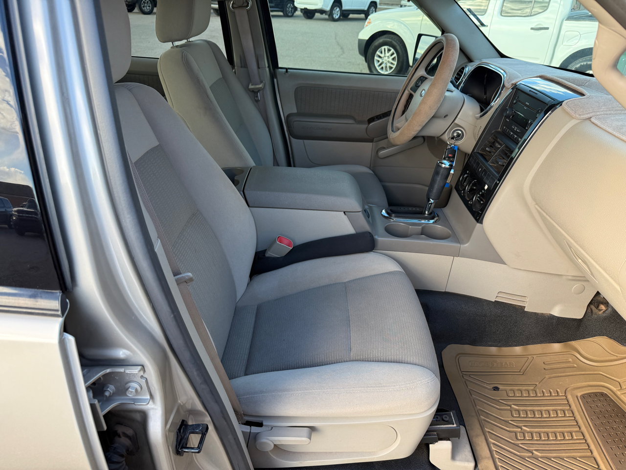 Ford Explorer Sport Trac 2WD 4dr V6 XLT 2007