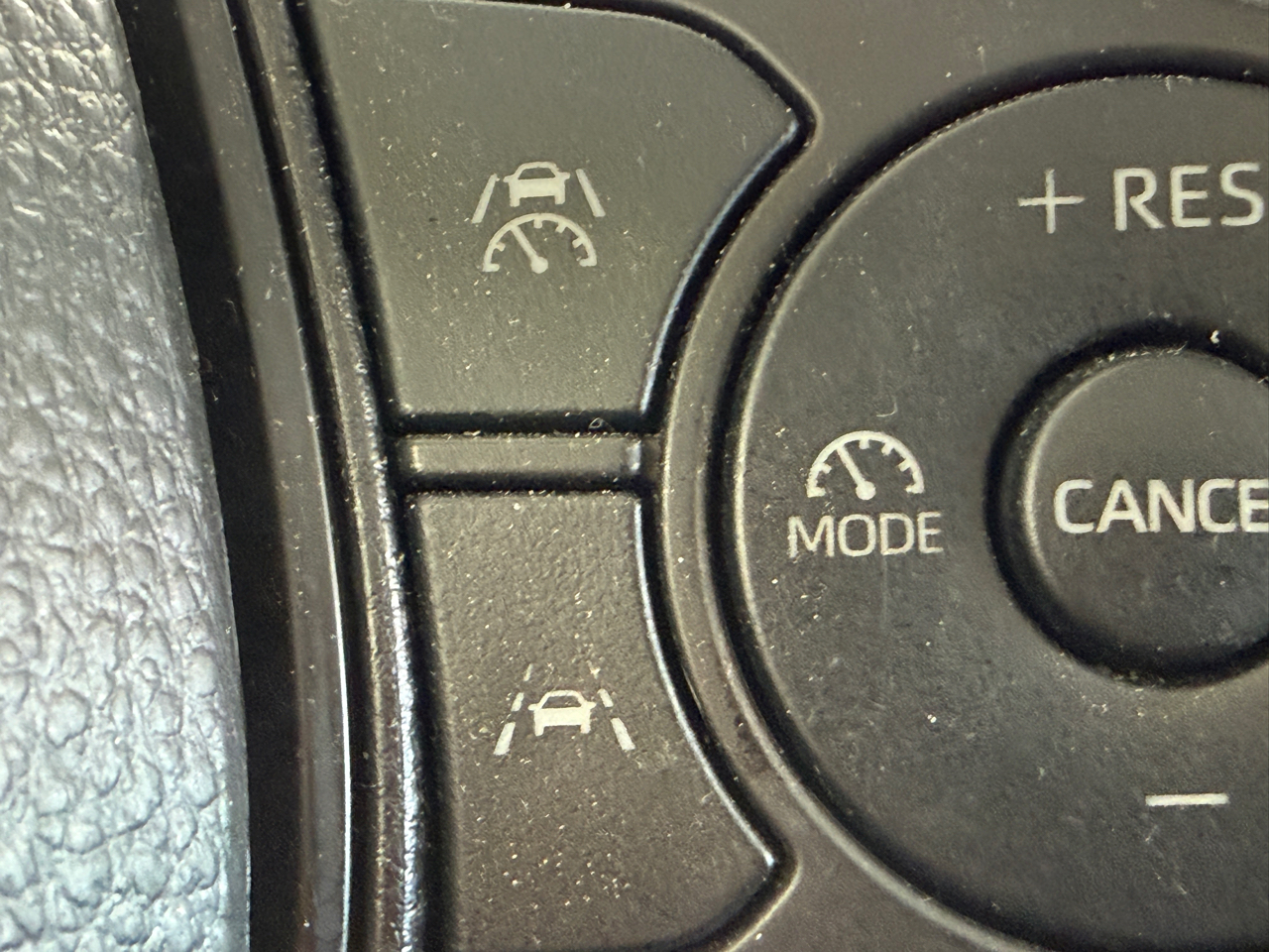 Toyota Corolla LE CVT (Natl) 2024