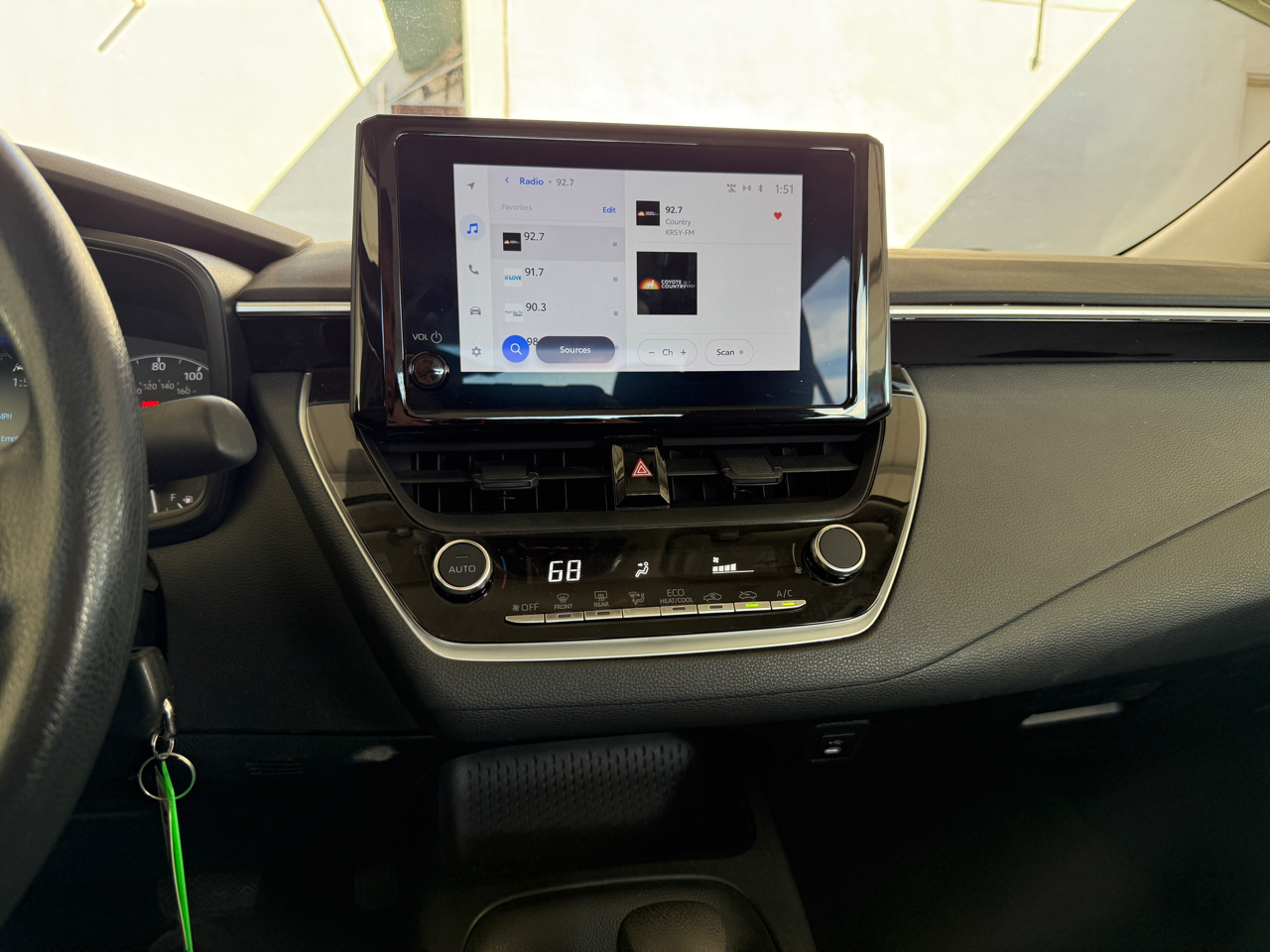 Toyota Corolla LE CVT (Natl) 2024