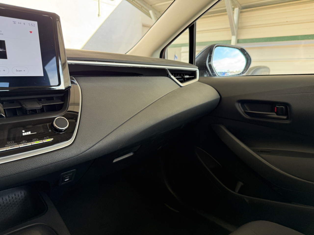 Toyota Corolla LE CVT (Natl) 2024