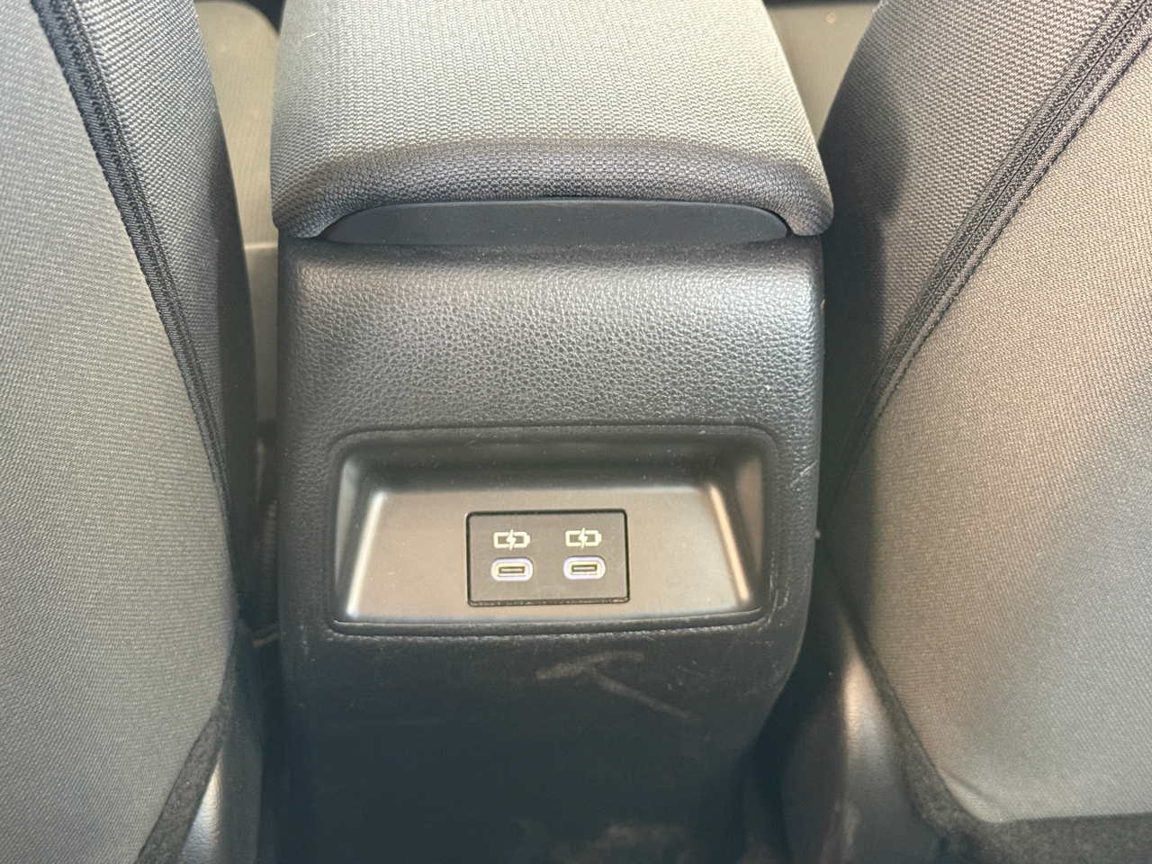 Toyota Corolla LE CVT (Natl) 2024