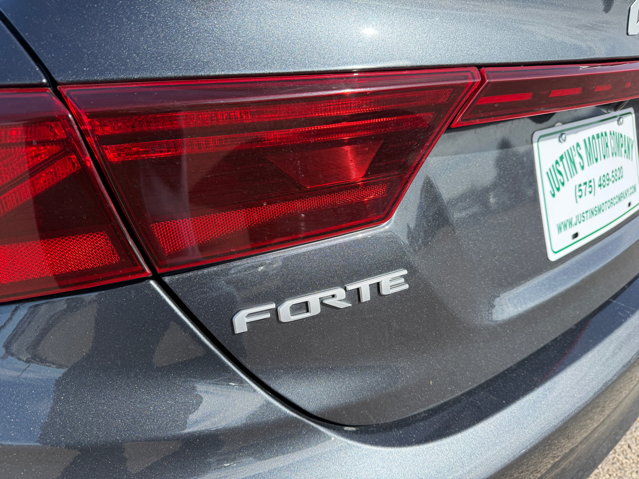 Kia Forte LXS IVT 2024