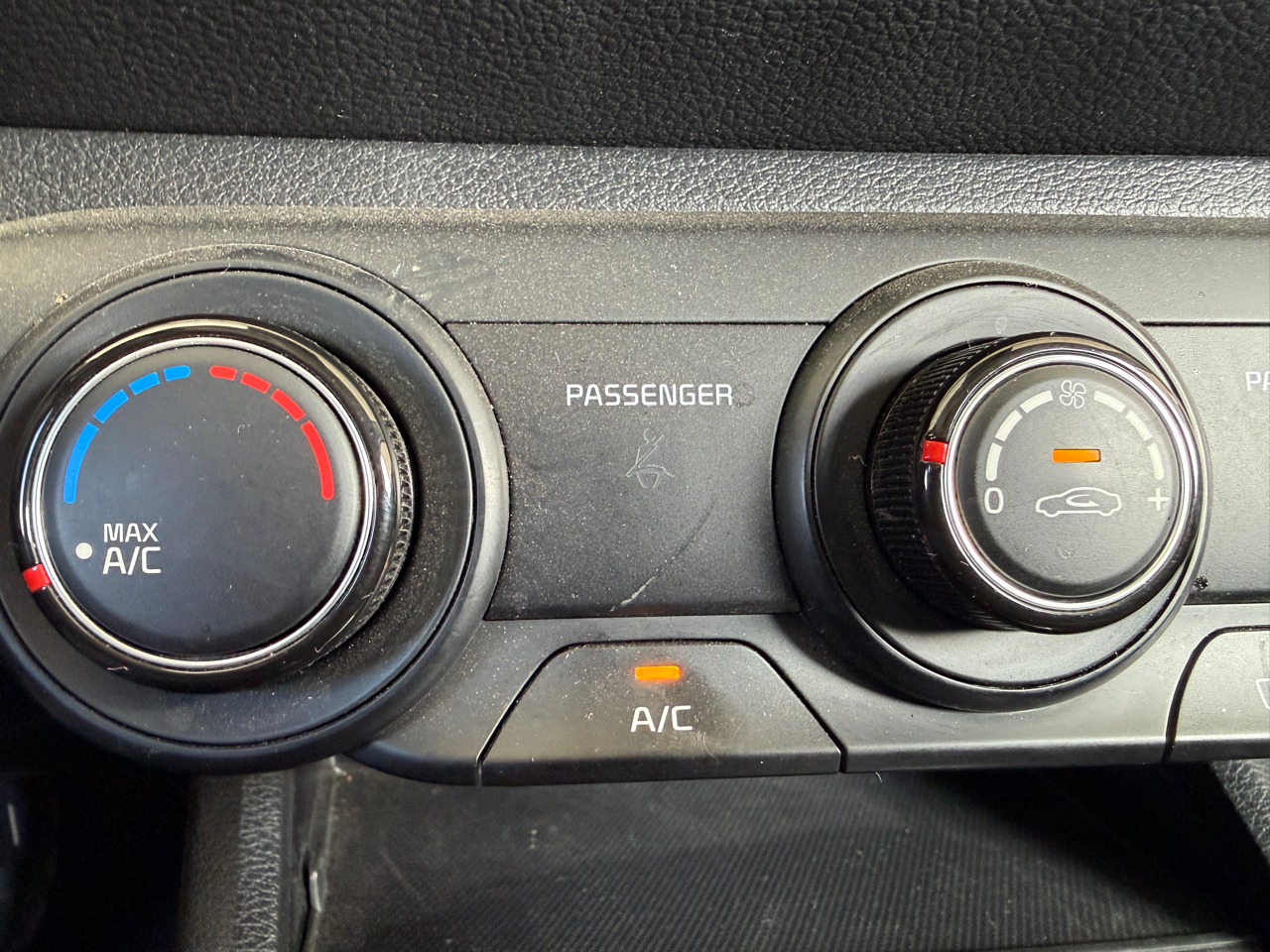 Kia Forte LXS IVT 2024