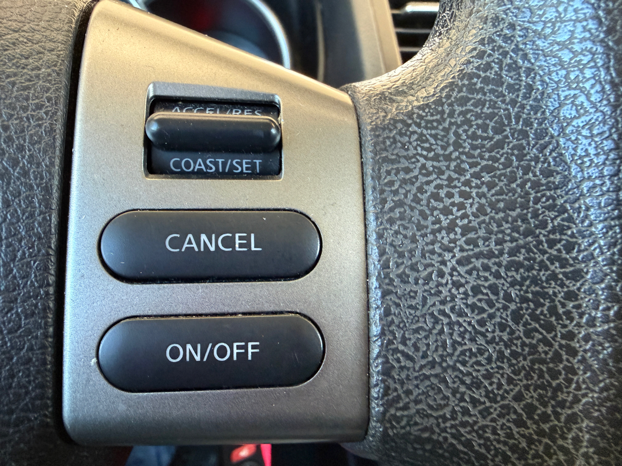 Nissan Versa 5dr HB I4 Auto 1.8 S 2011