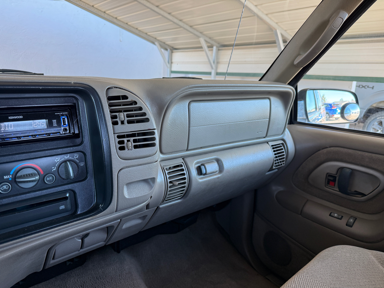 GMC Sierra 1500 Ext Cab 141.5" WB 4WD 1997