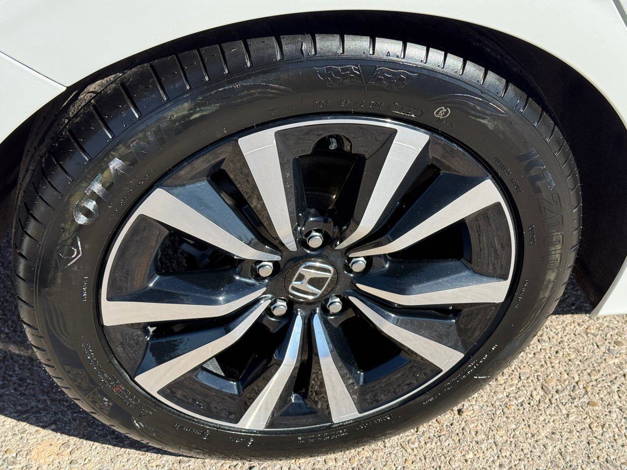 Honda Civic Hatchback EX-L CVT 2022