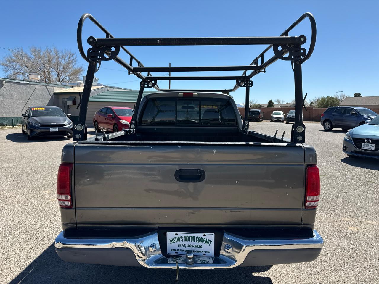 Dodge Dakota Club Cab 131" WB Base 2000