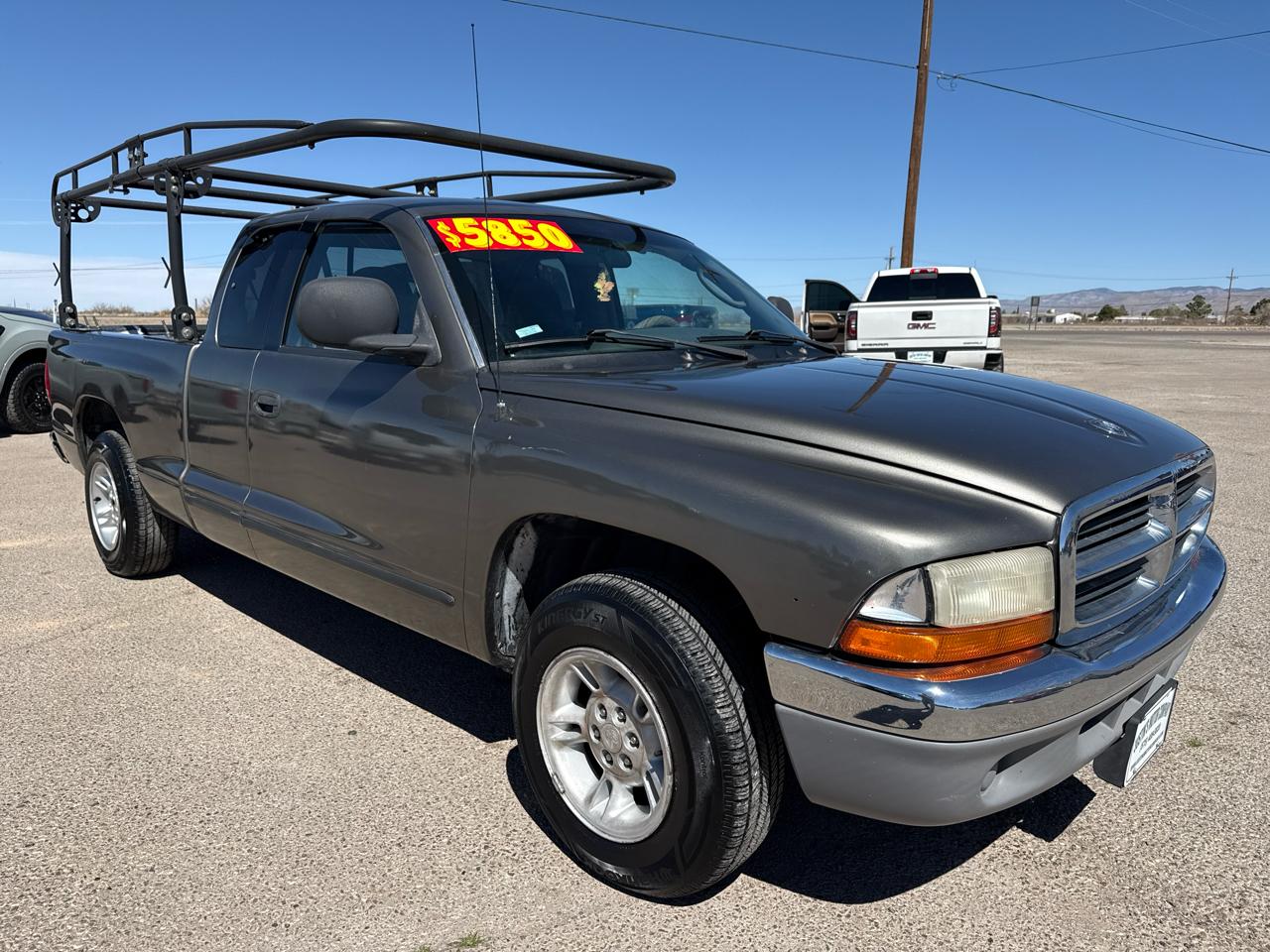 Dodge Dakota Club Cab 131" WB Base 2000