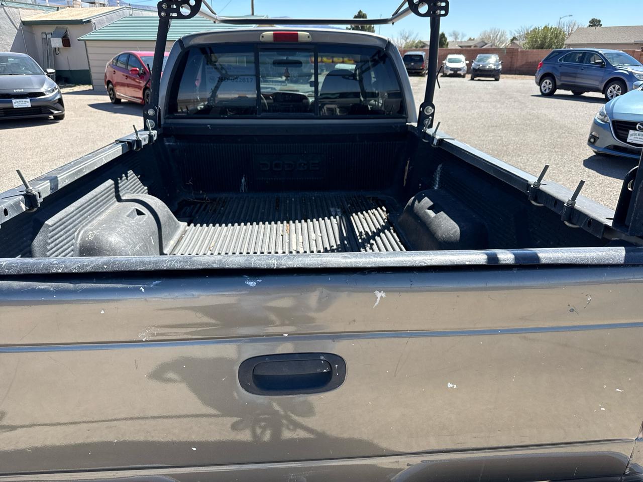 Dodge Dakota Club Cab 131" WB Base 2000