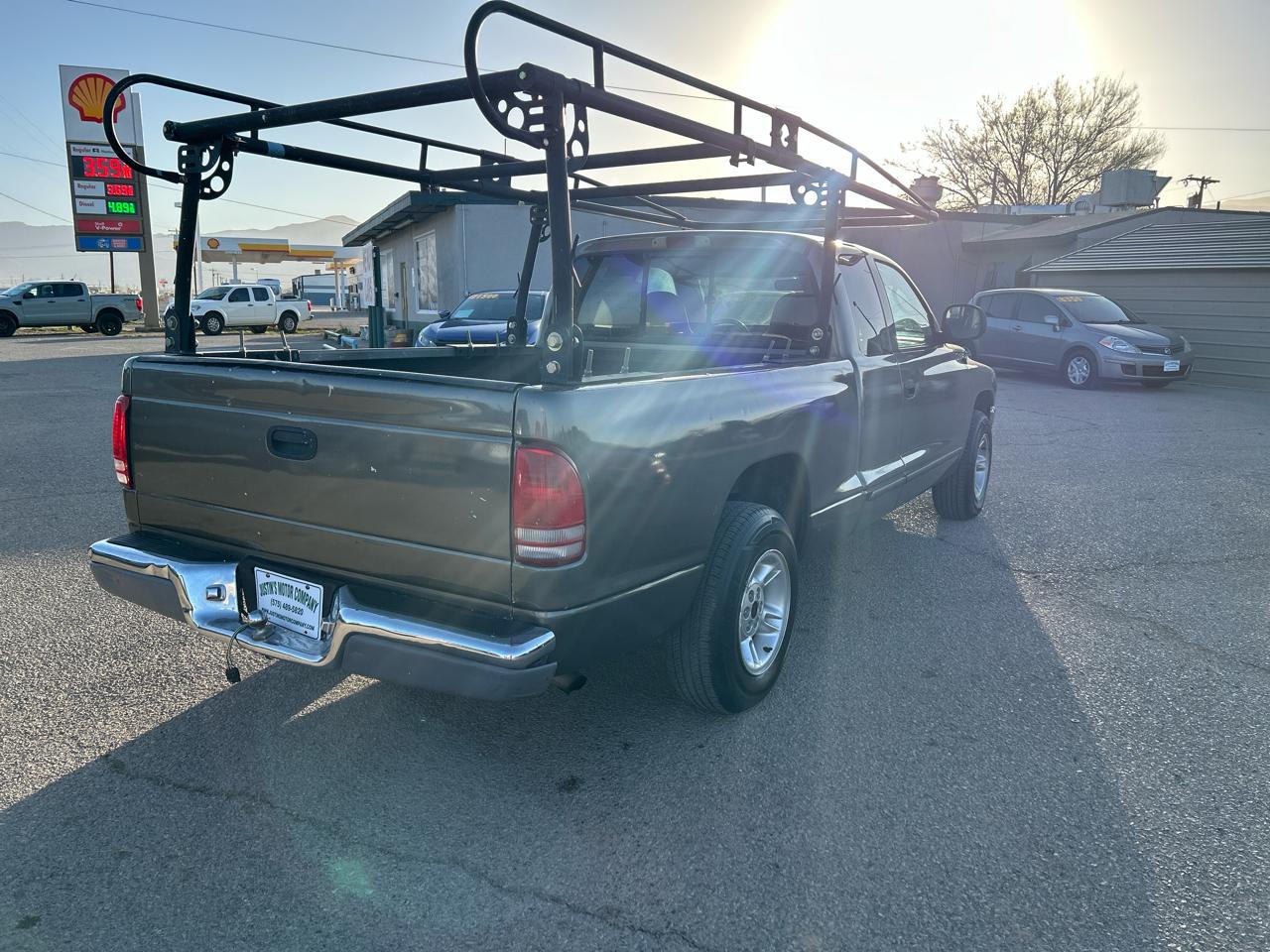 Dodge Dakota Club Cab 131" WB Base 2000