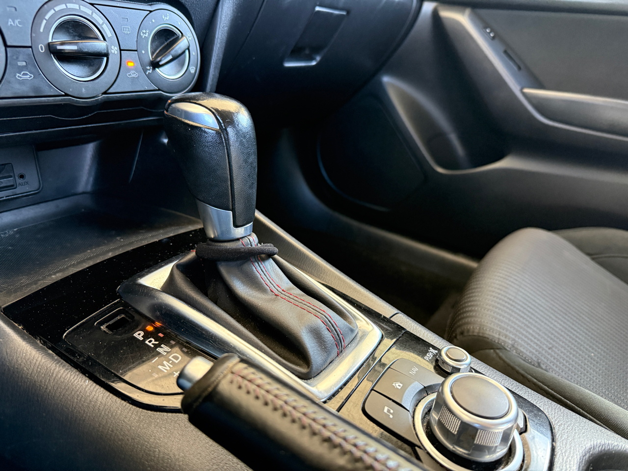 Mazda MAZDA3 4dr Sdn Auto i Touring 2016