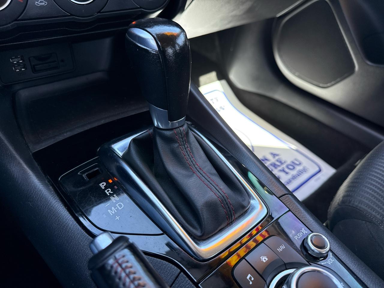 Mazda MAZDA3 4dr Sdn Auto i Touring 2016