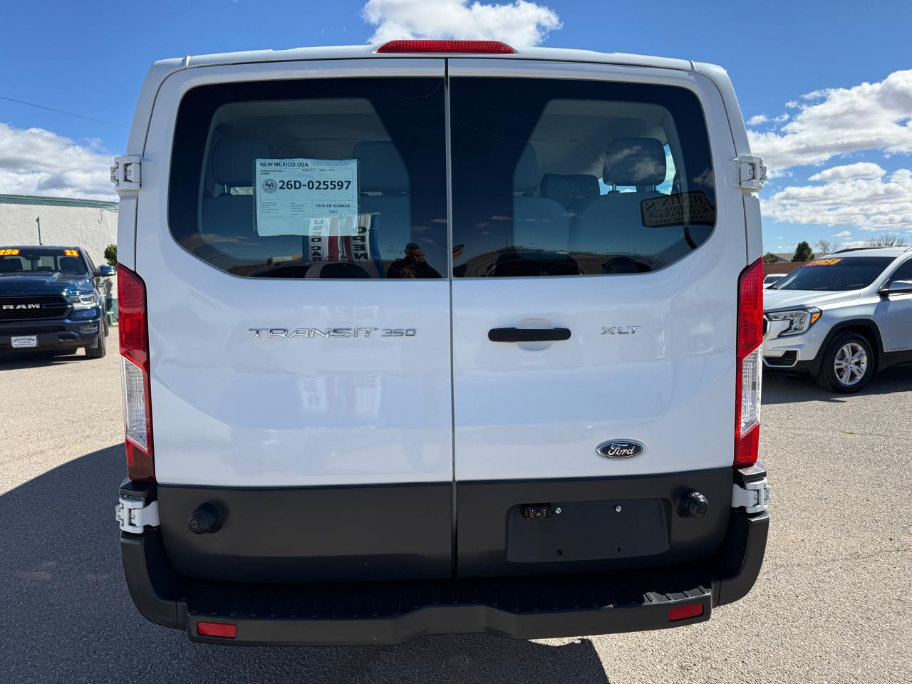 Ford Transit Wagon T-350 148" Low Roof XL Swing-Out RH Dr 2015