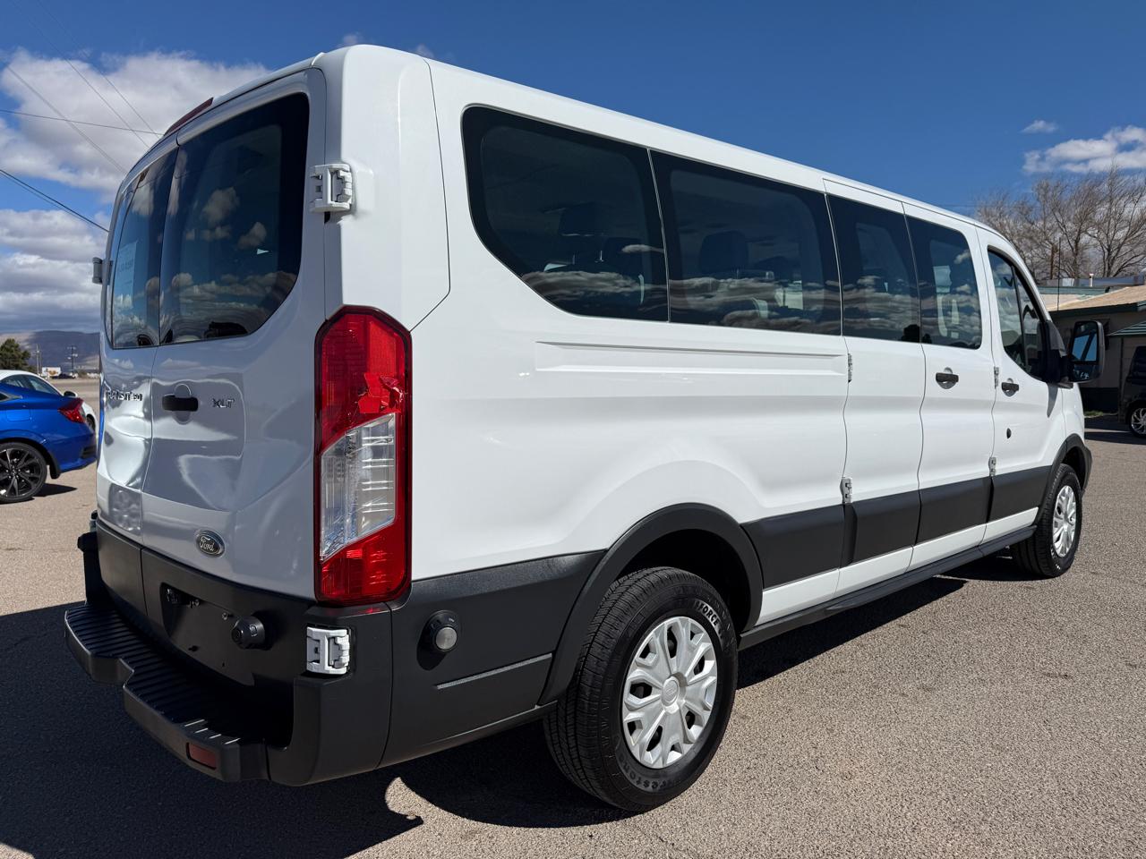 Ford Transit Wagon T-350 148" Low Roof XL Swing-Out RH Dr 2015