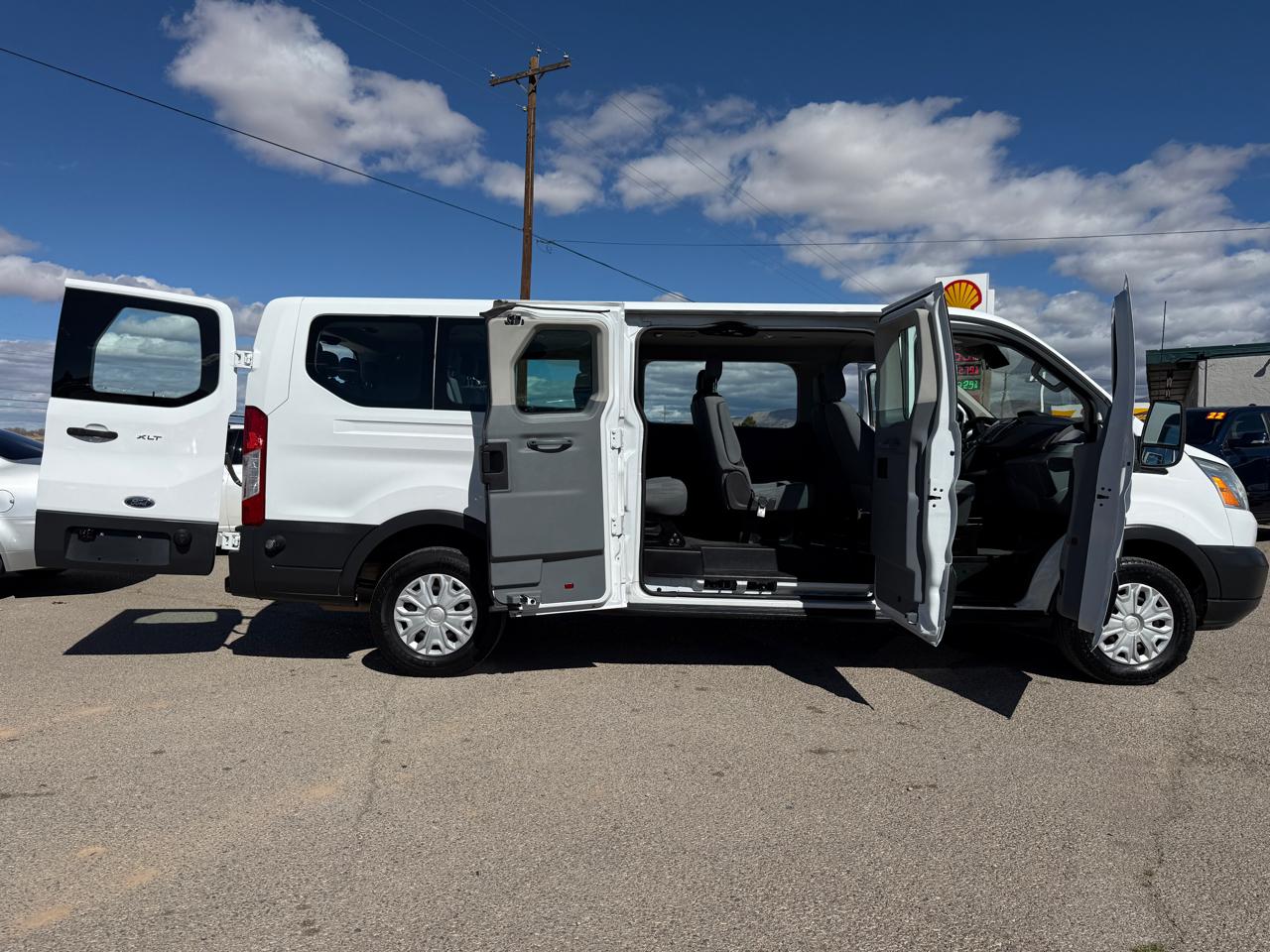 Ford Transit Wagon T-350 148" Low Roof XL Swing-Out RH Dr 2015